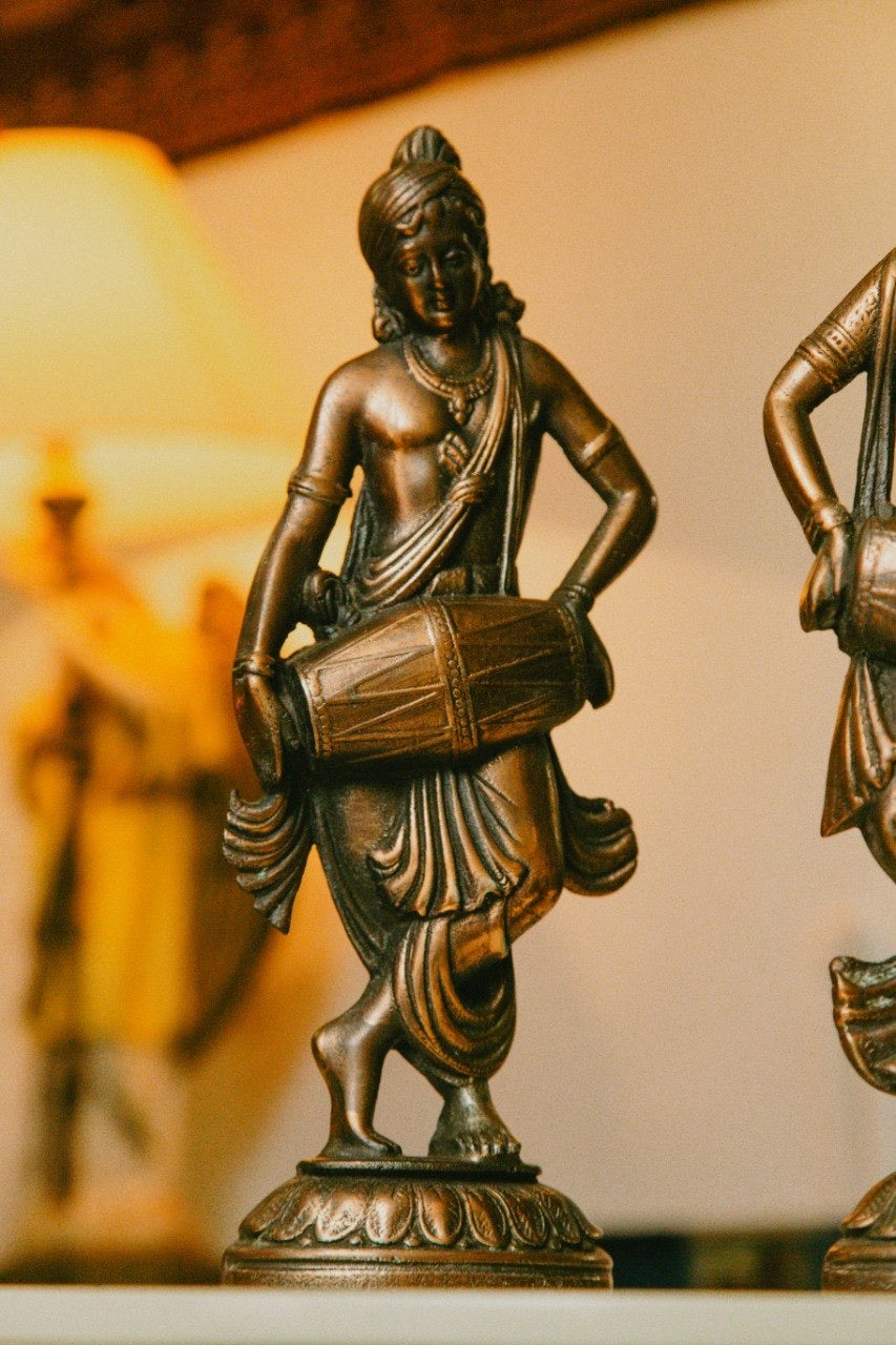 Estátuas de Dançarinos indianos em latão