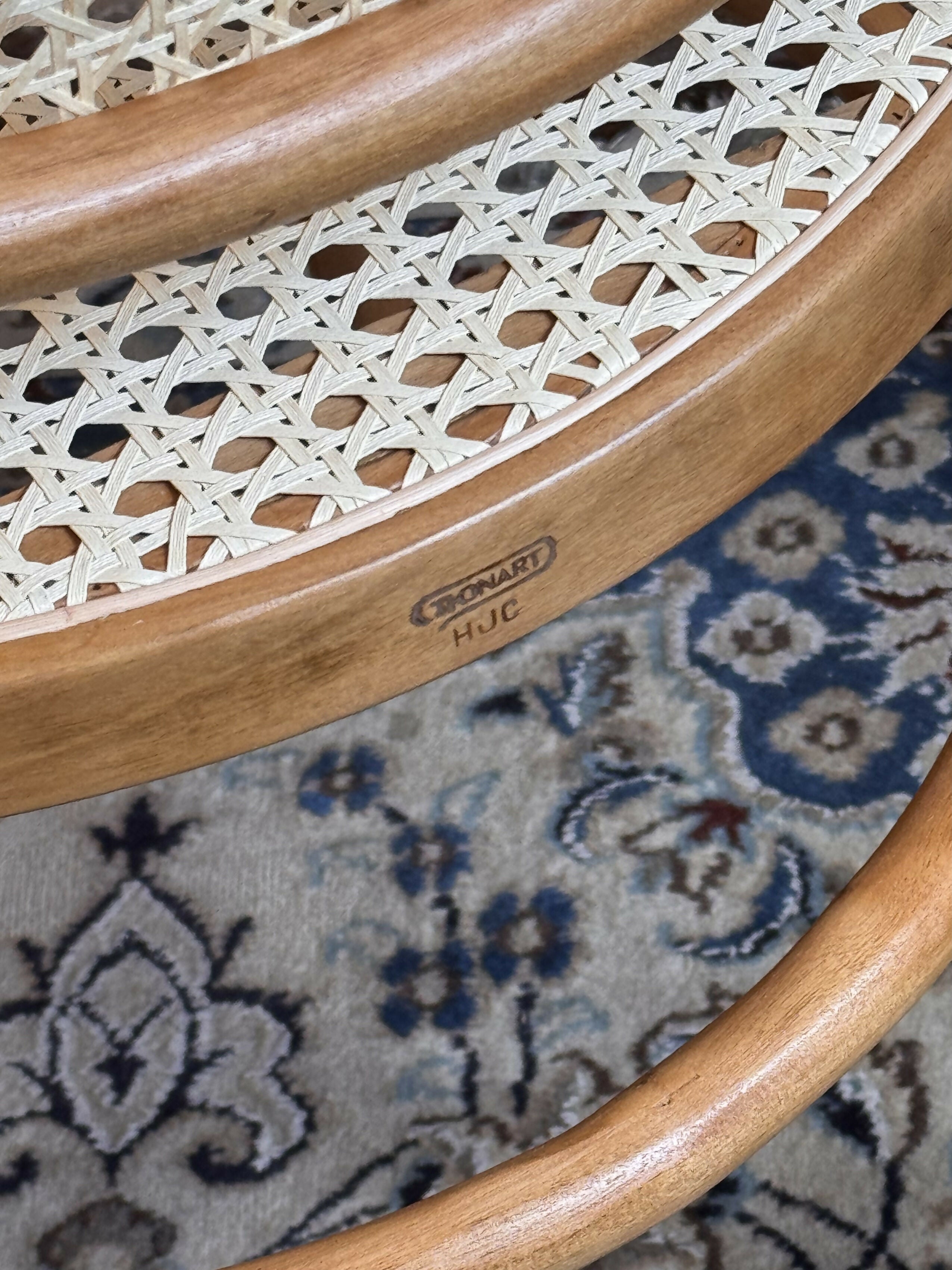 Poltrona Thonet Thonart Modelo Panamá (recém restaurada)