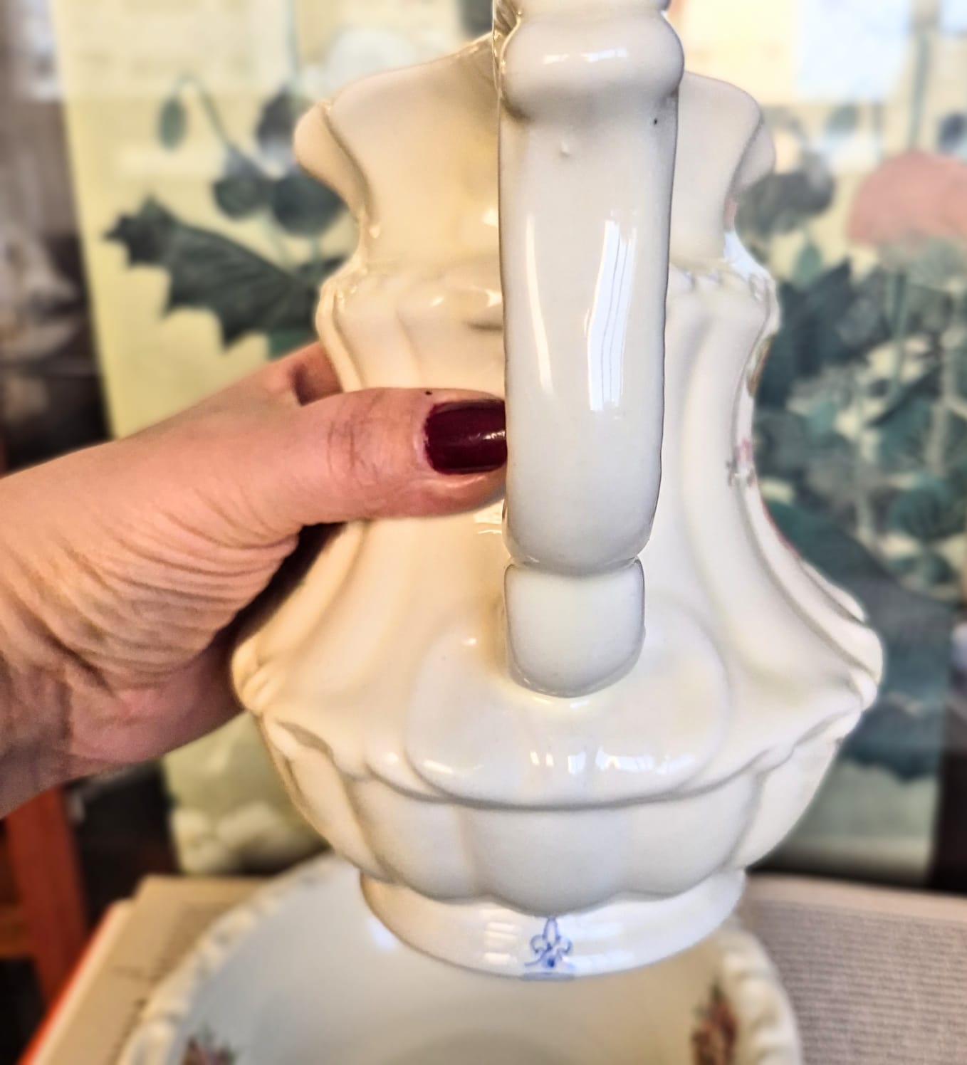 Gomil incrível em estado de vitrine,  feito de chantilly, mas pode ser também que seja feito de cerâmica vintage estadounidense - Athena Pottery.