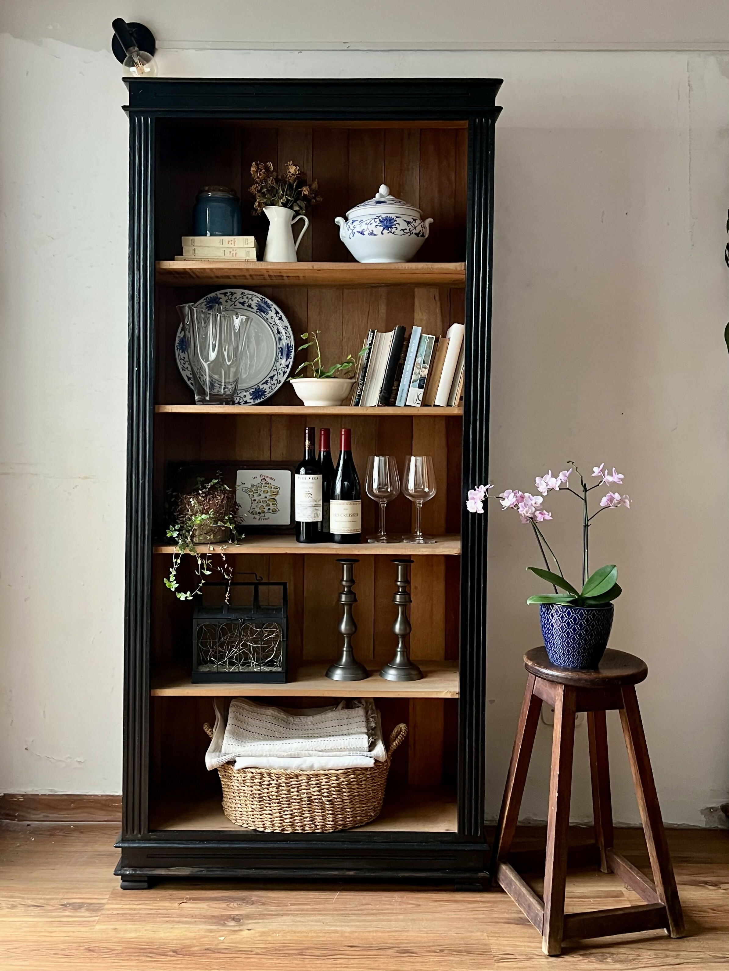 Estante, livreiro ou louceiro