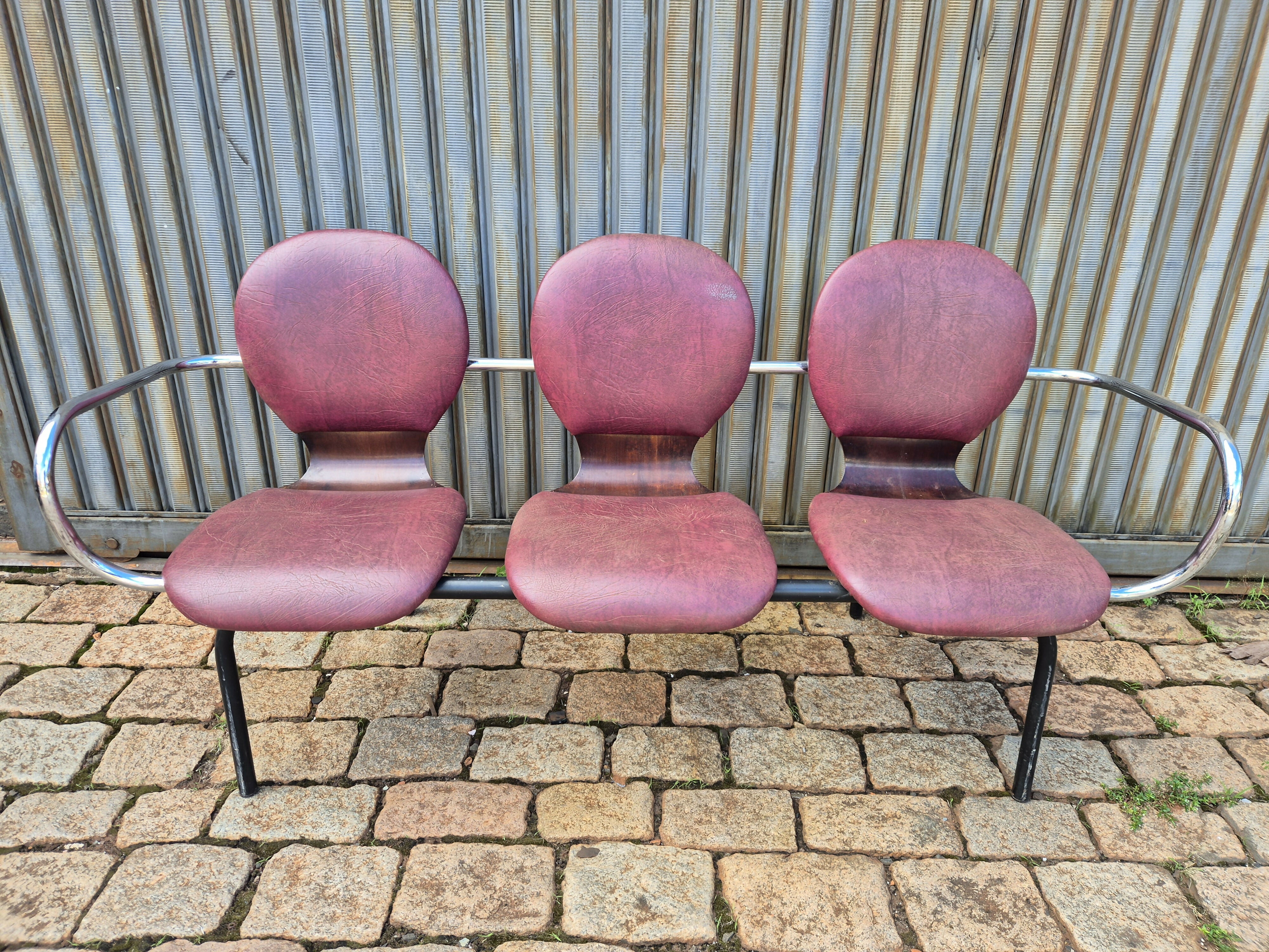 Longarina vintage anos 70 em ferro e courvin