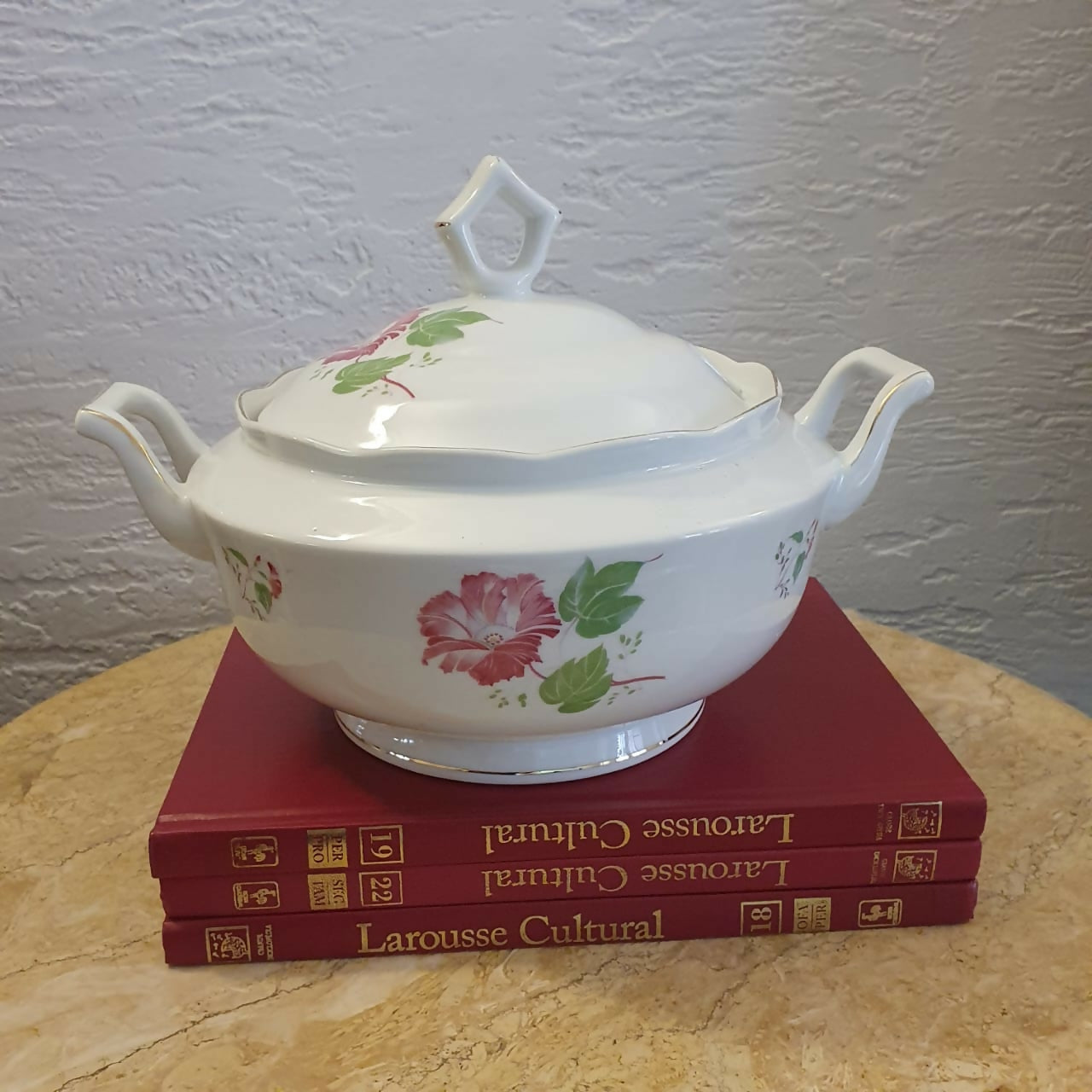 Sopeira em porcelana vintage Steatita. Maravilhosa!