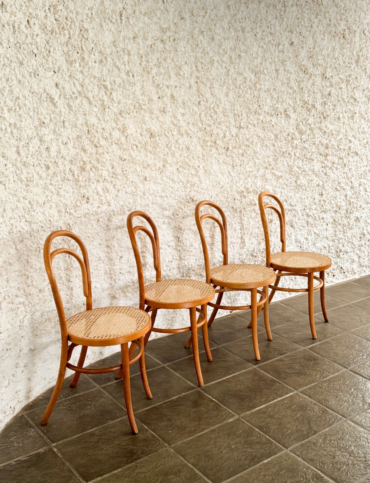 Cadeiras nº 14: Thonart (valor unitário)