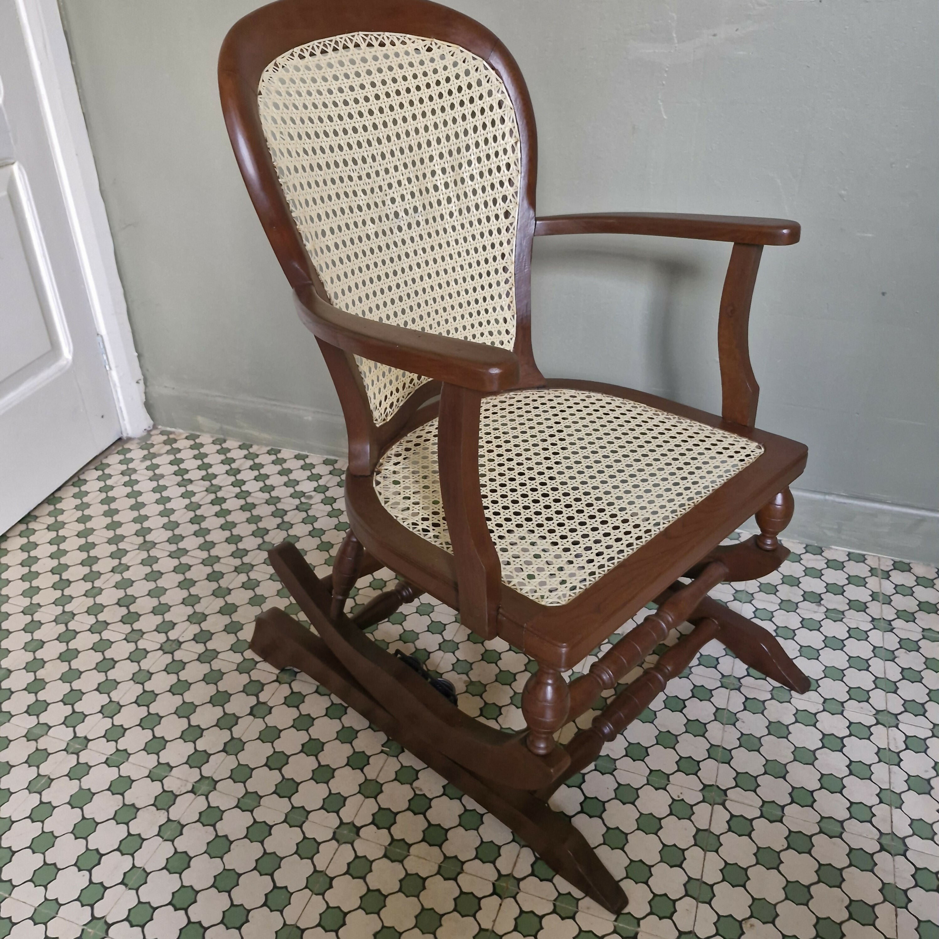 Cadeira de Balanço Colonial com palhinha