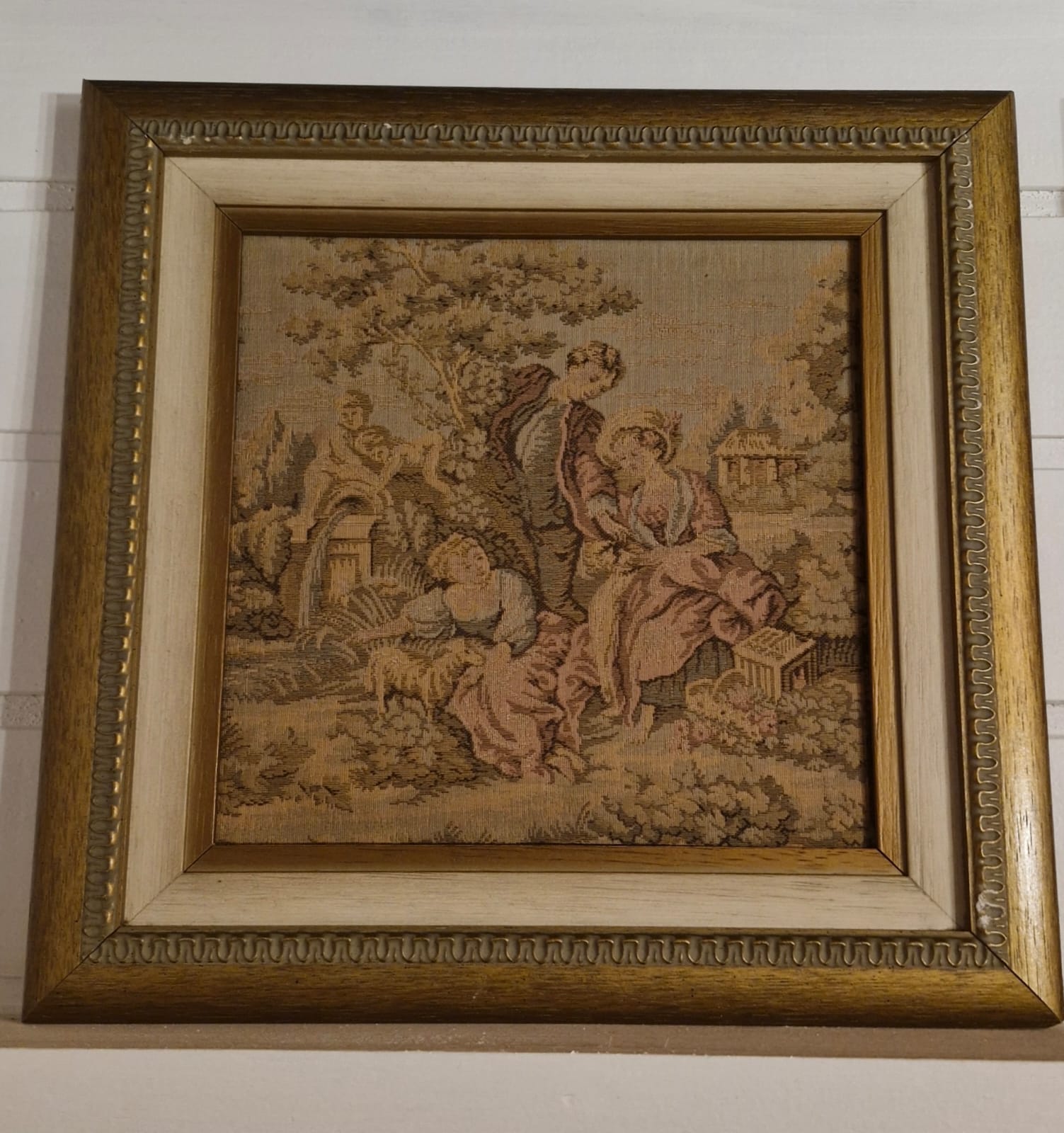 Lindo Conjunto de 3 quadros com cenas clássicas em Gobelin Francês