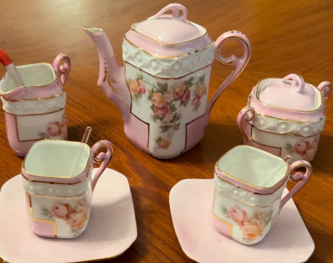 Conjunto de Chá Porcelana Francesa Tete a Tete