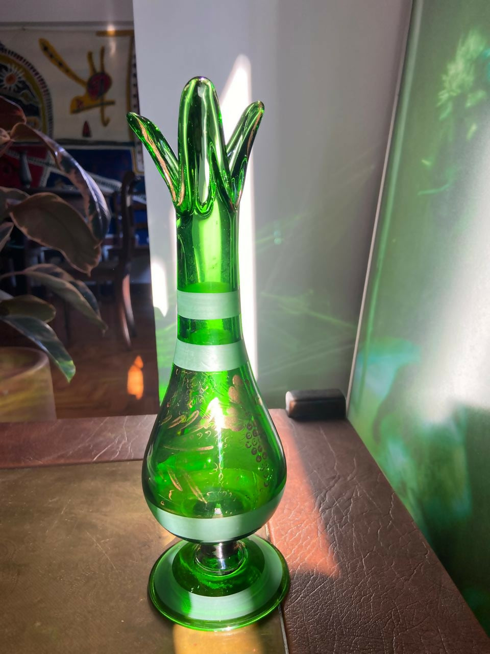 Vaso demi cristal verde com fios de ouro (DMCPS_203)
