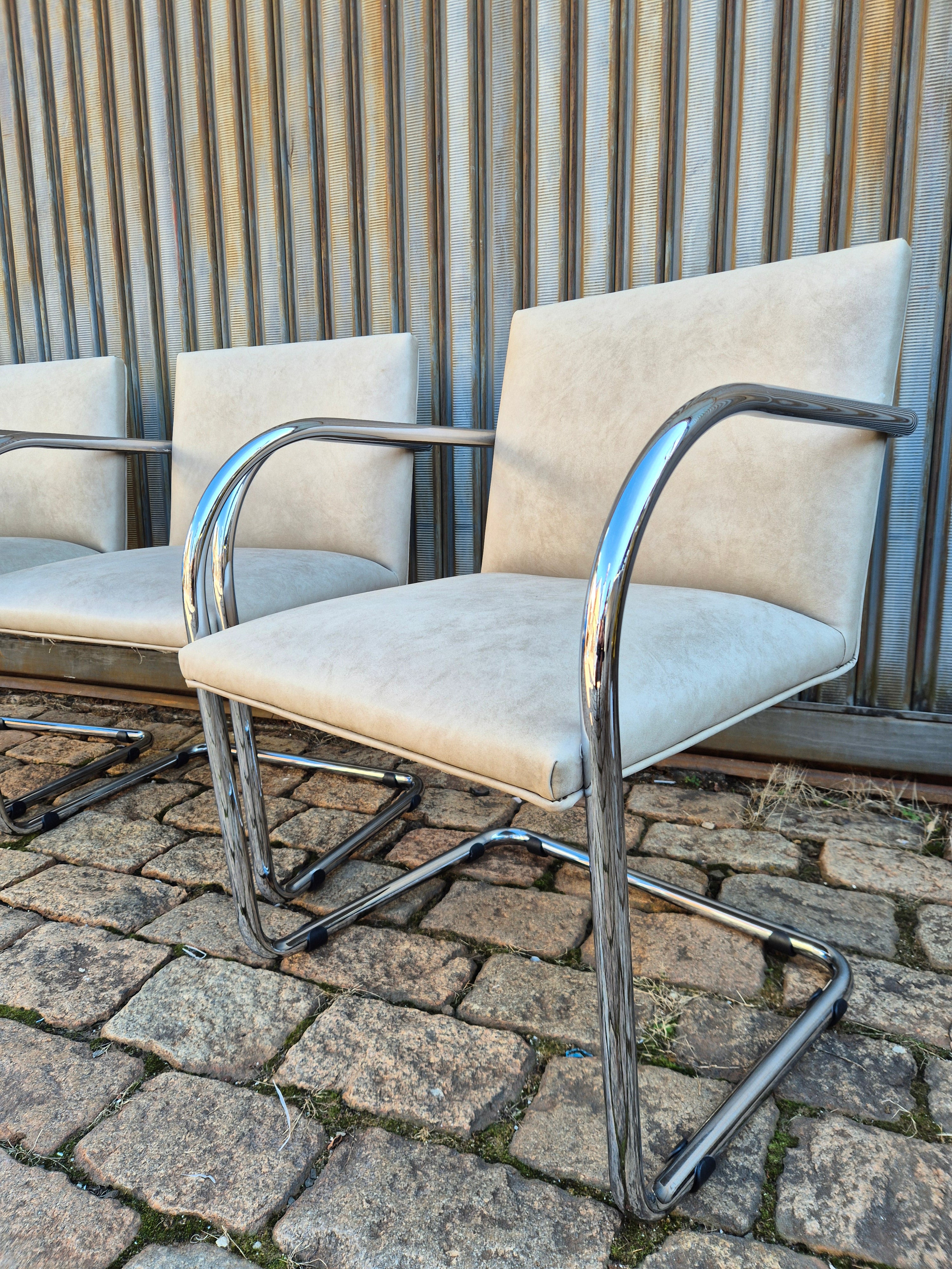 Conjunto 4 Cadeiras Brno