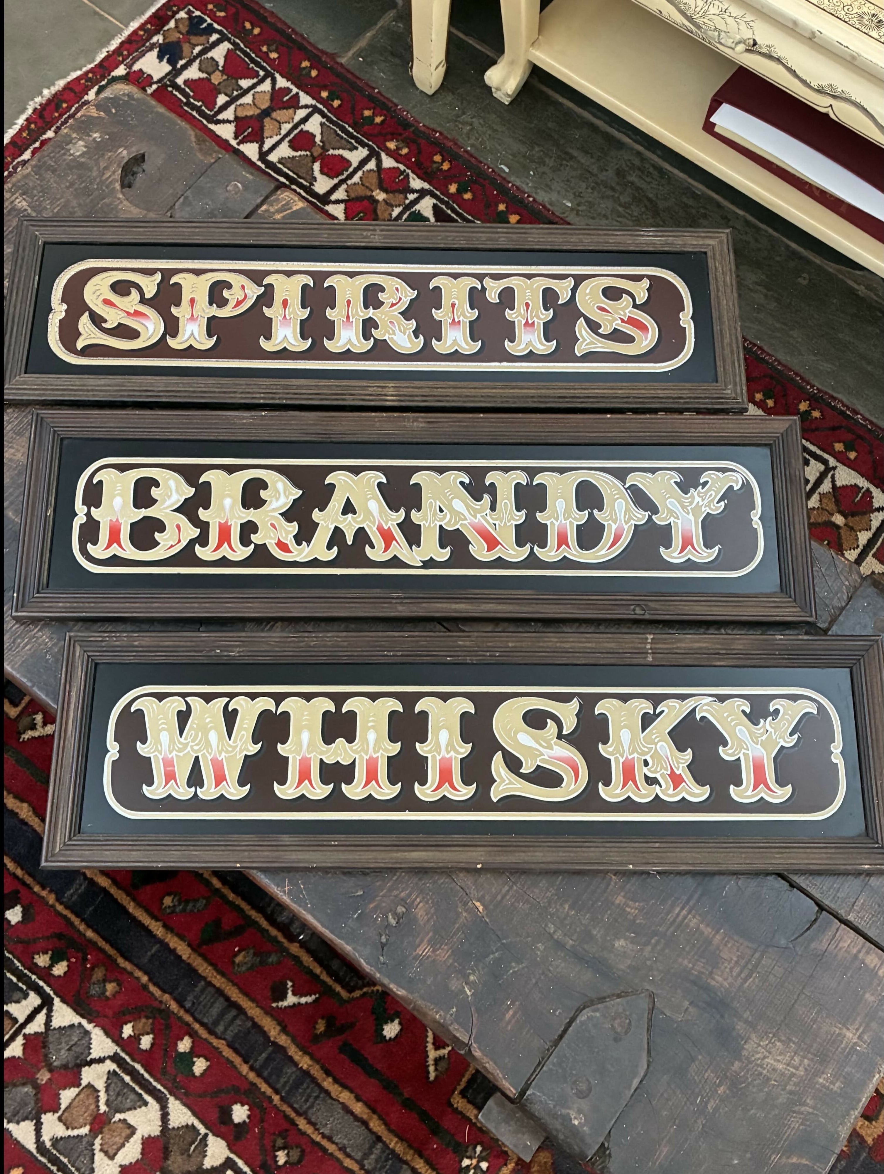 Conjunto de Placas Decorativas de Pub Inglês em espelho