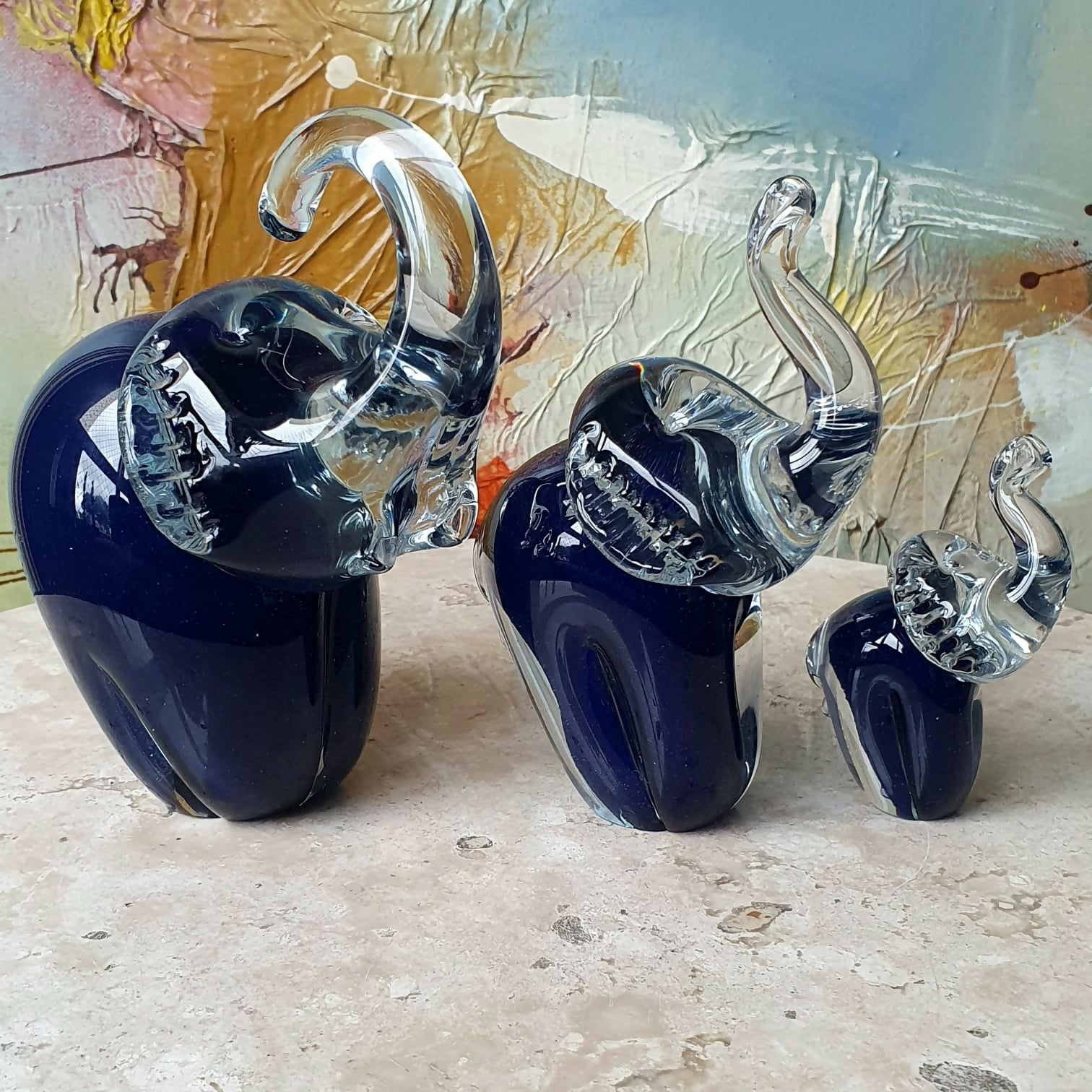 Trio de elefantes azuis em Murano