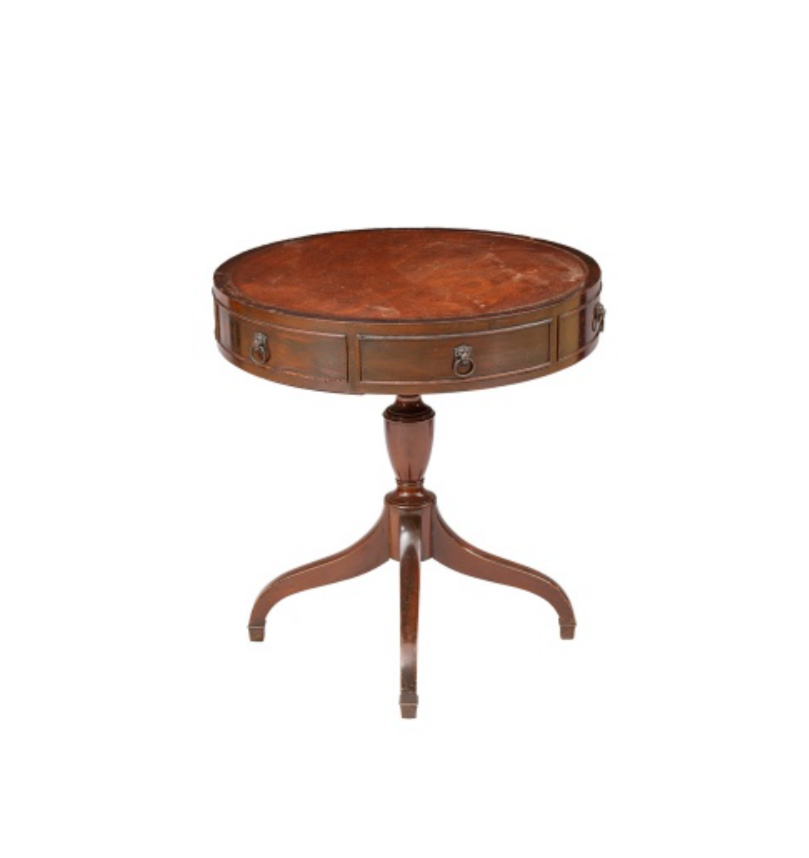 Mesa lateral vintage redonda em mogno com puxador de leão e argola em bronze