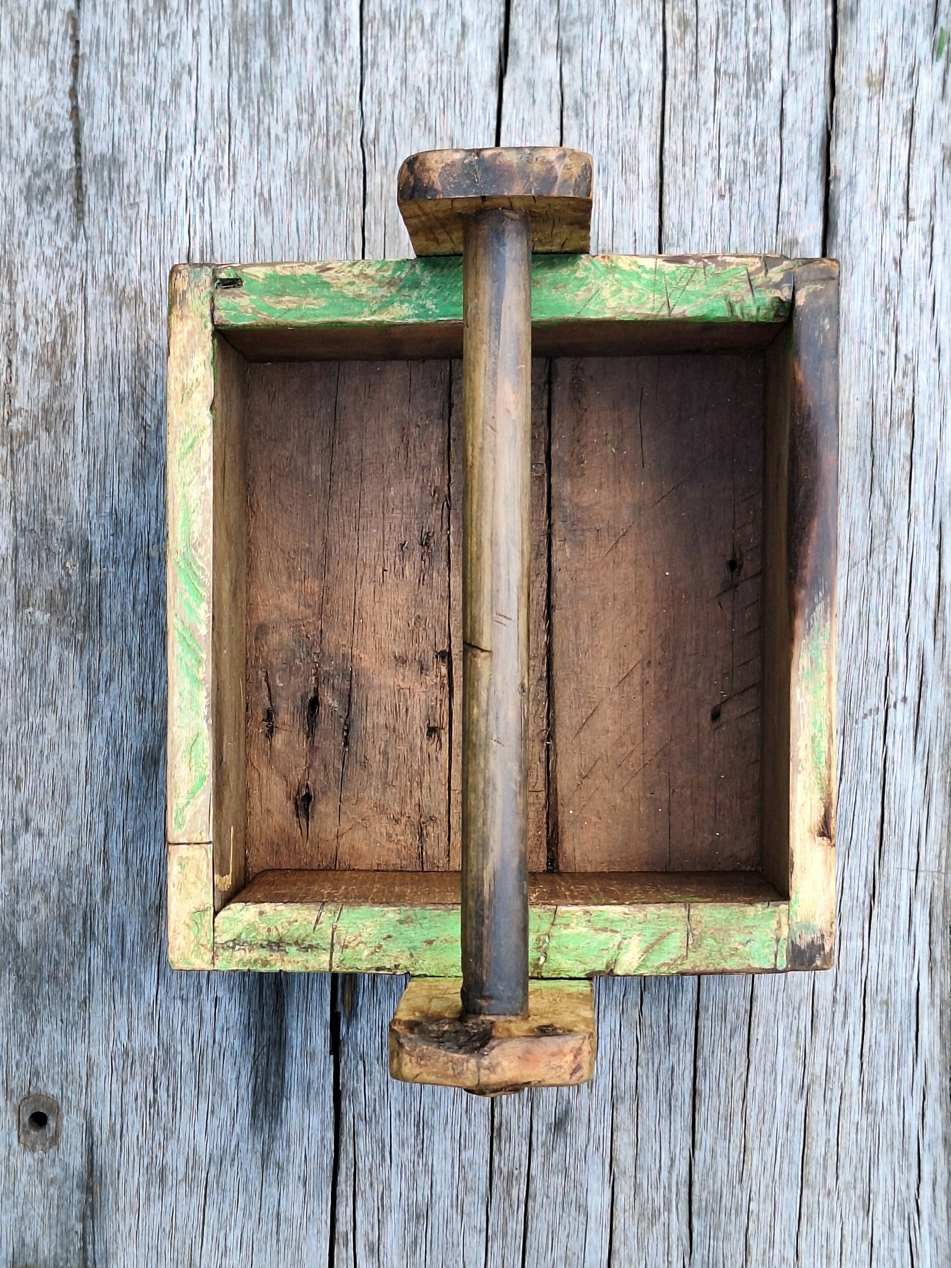 Caixa de Ferramenta Tinta Gasta Madeira Maciça Garimpo Mineiro