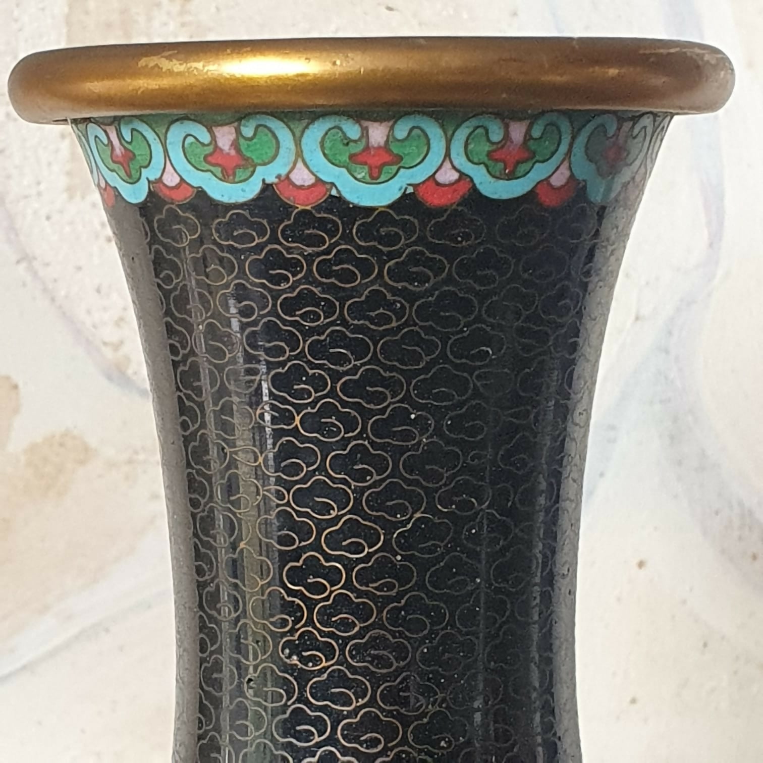 Vaso em Cloisonné Floral Preto