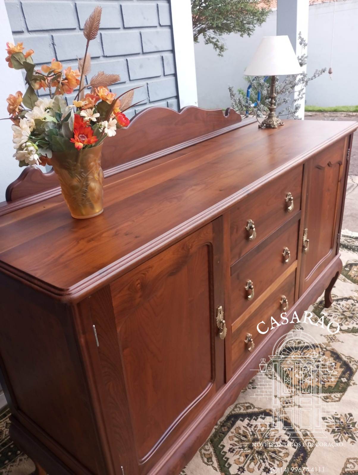 Buffet provençal em madeira maciça