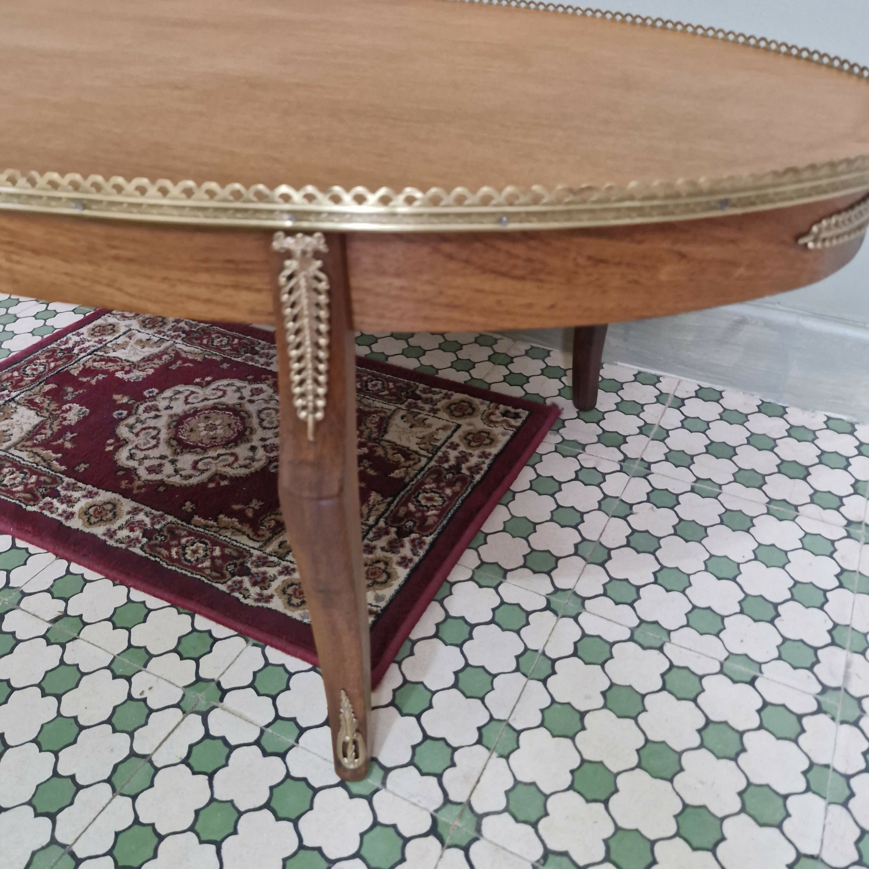 Mesa de Centro Inglesa Oval (restaurada)