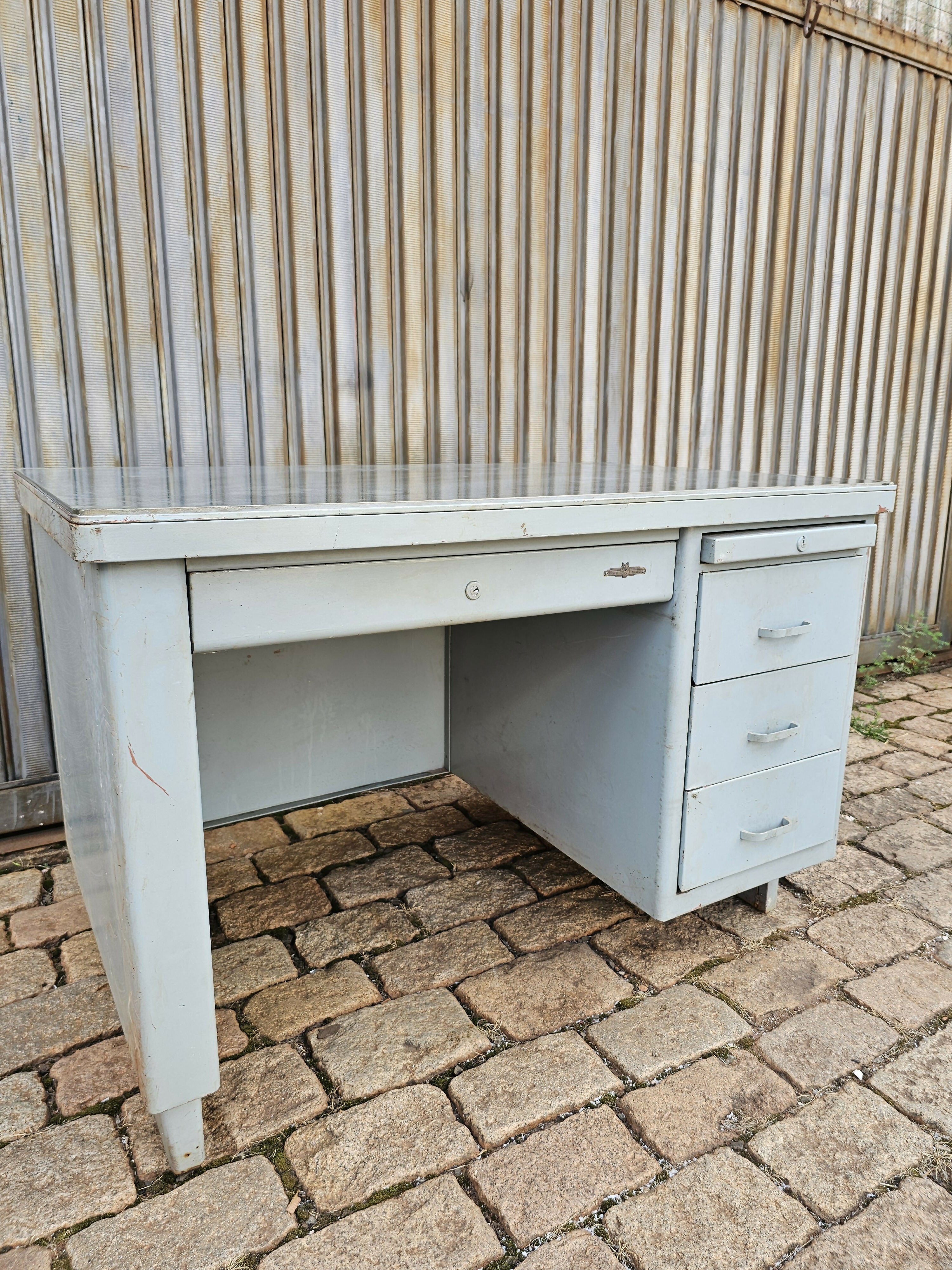 Escrivaninha industrial vintage FIEL