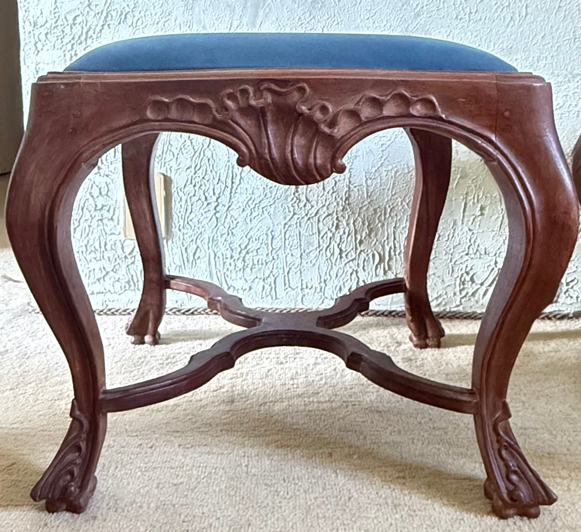 Lindas banquetas Clássica em madeira torneada (valor unitário) 