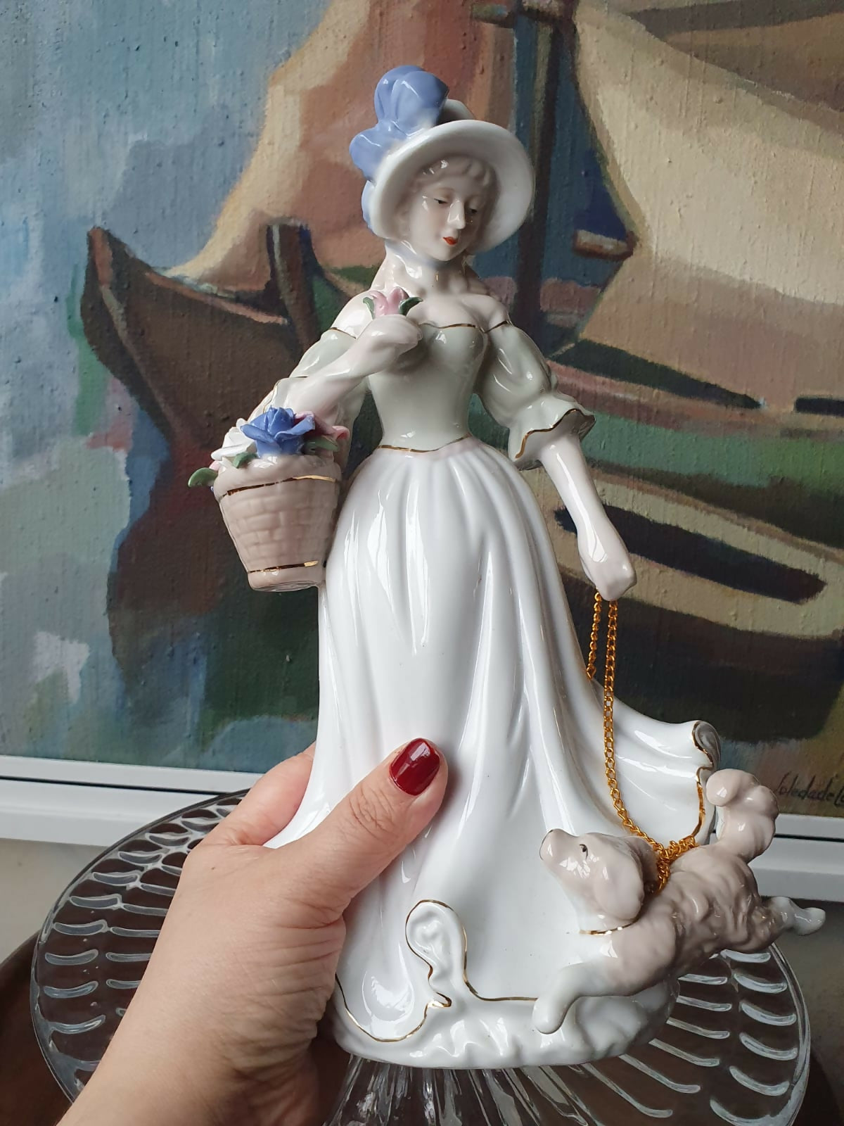 Escultura em porcelana vintage espanhola Lladró representando Dama com Cachorro. Lindíssima e intacta!
