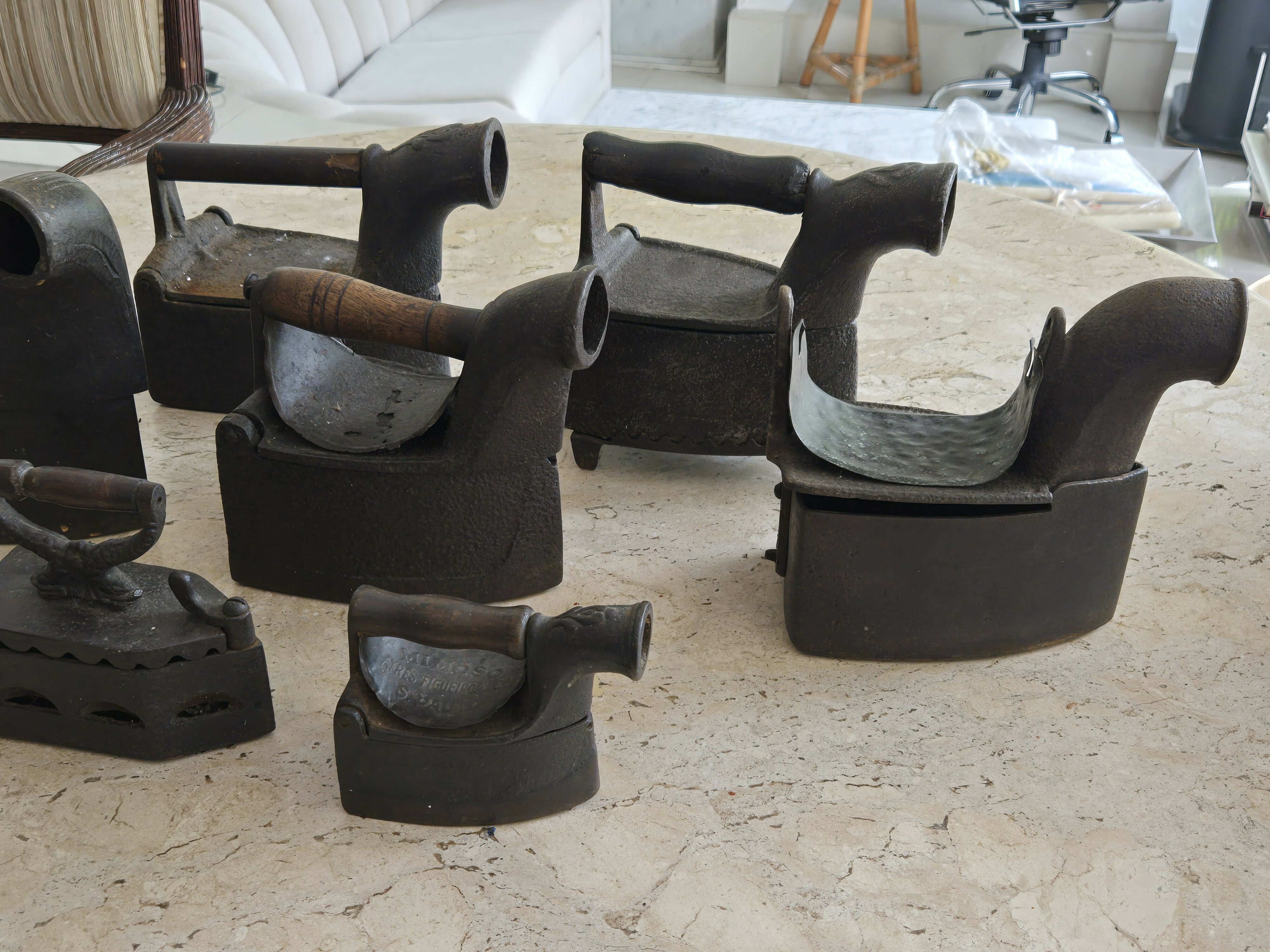 Lote de 7 Ferros de passar antigos - Coleção mineira