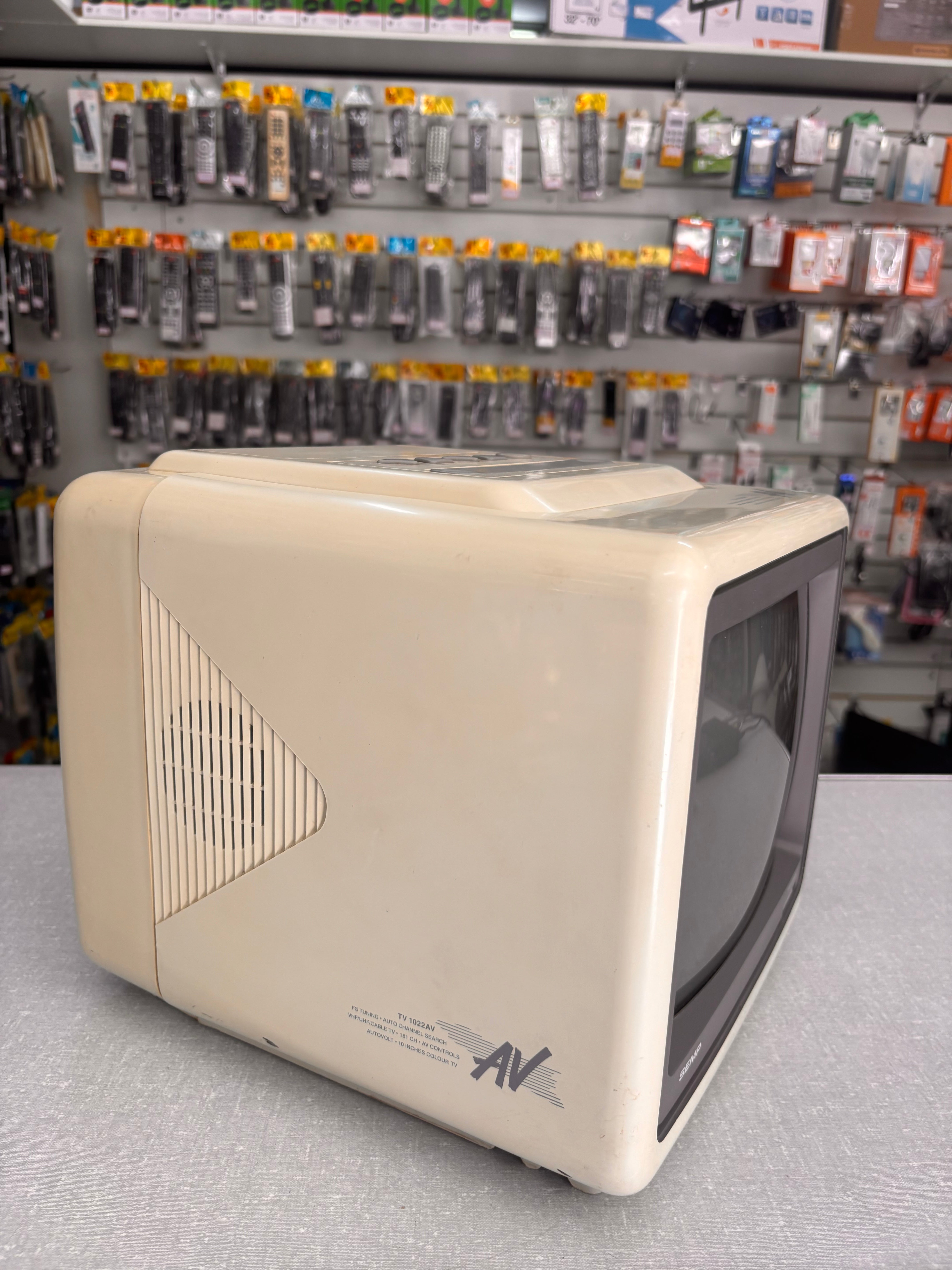TV de Tubo Retrô Semp 10 Polegadas (Mod. 1022 AV / TVC-102) + Controle Remoto Original - Raridade para Games Antigos