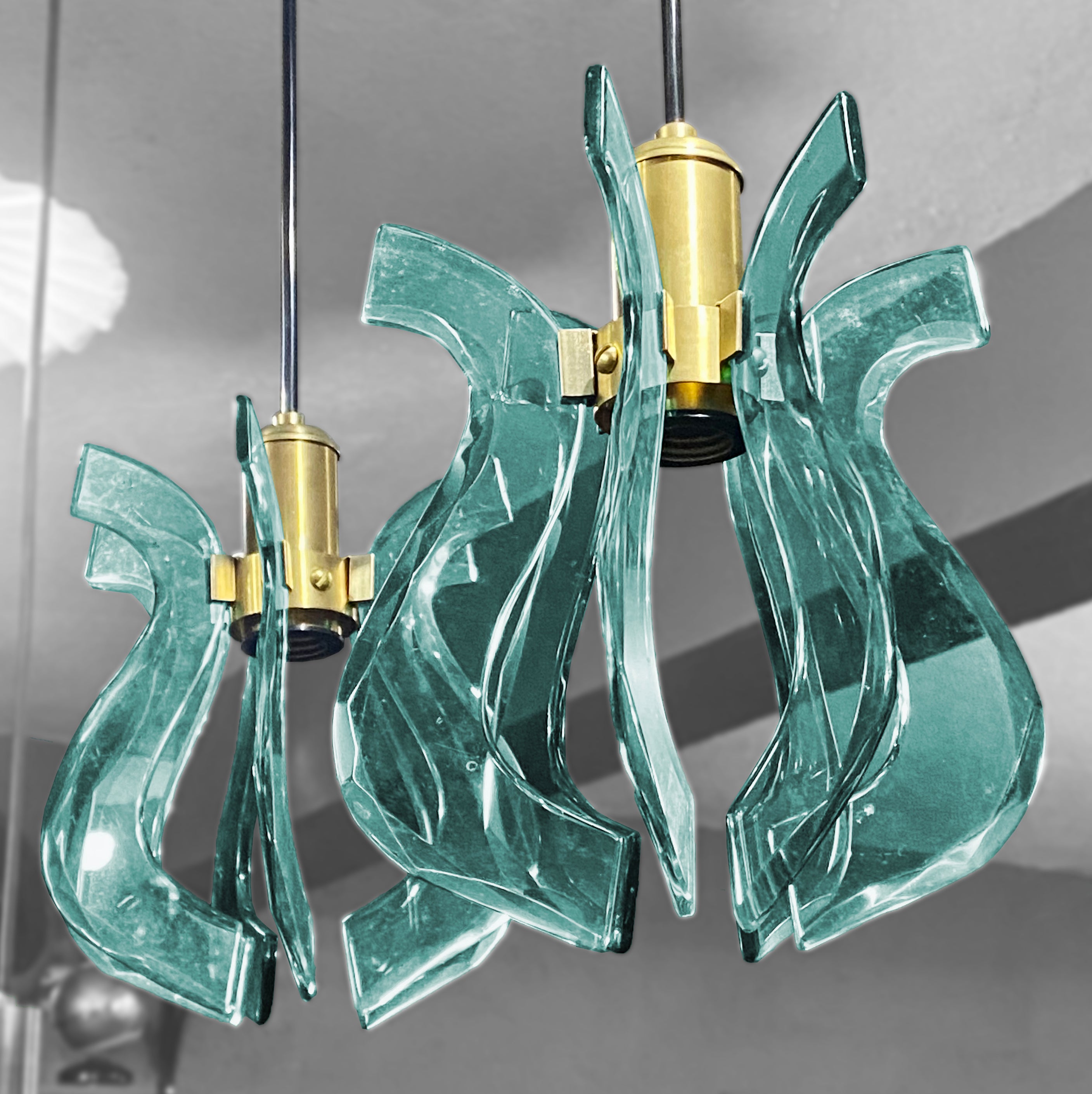 Luminária pendentes Mid Century em vidro azulado 