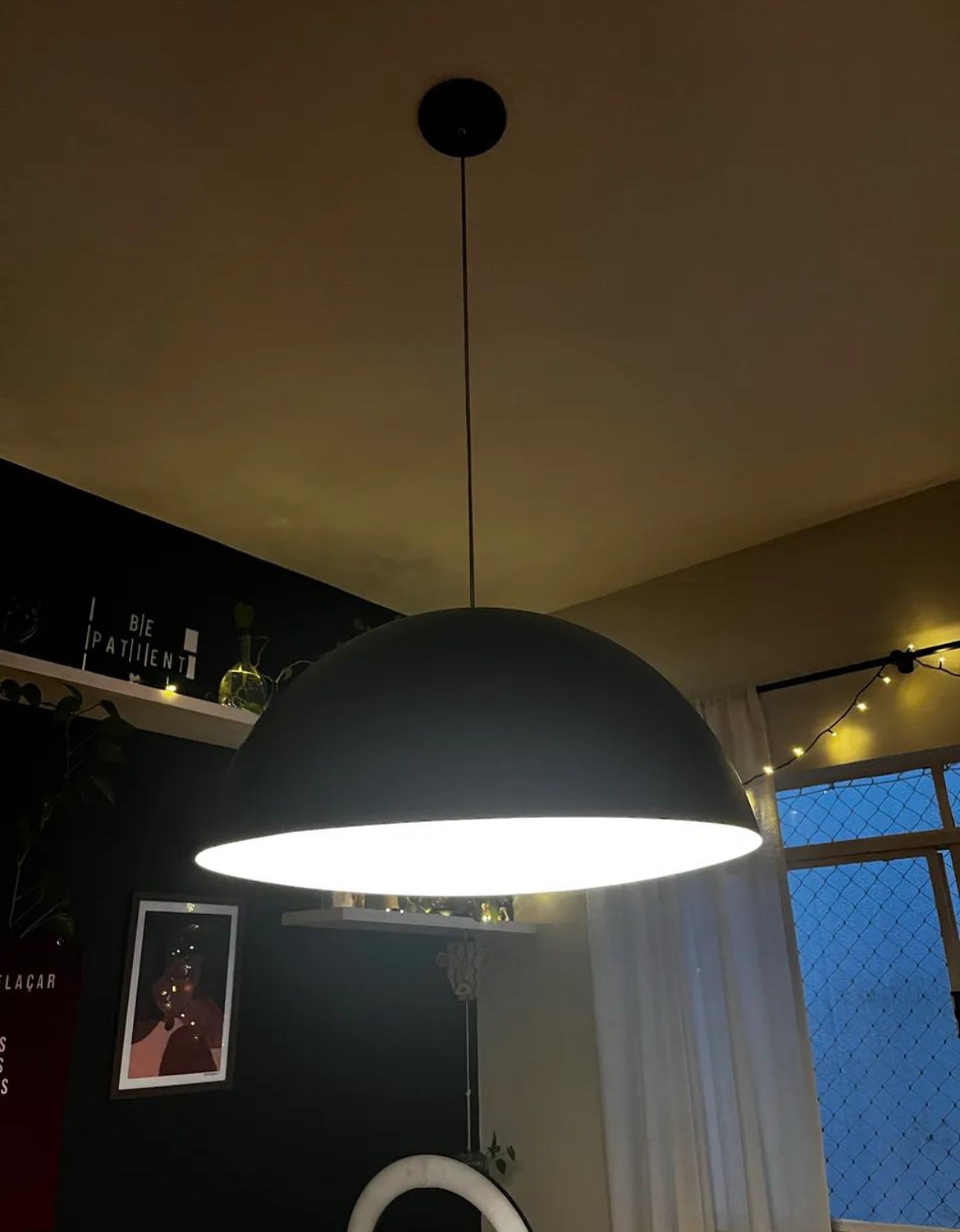 Luminária pendente de teto Preta em estilo industrial em metal