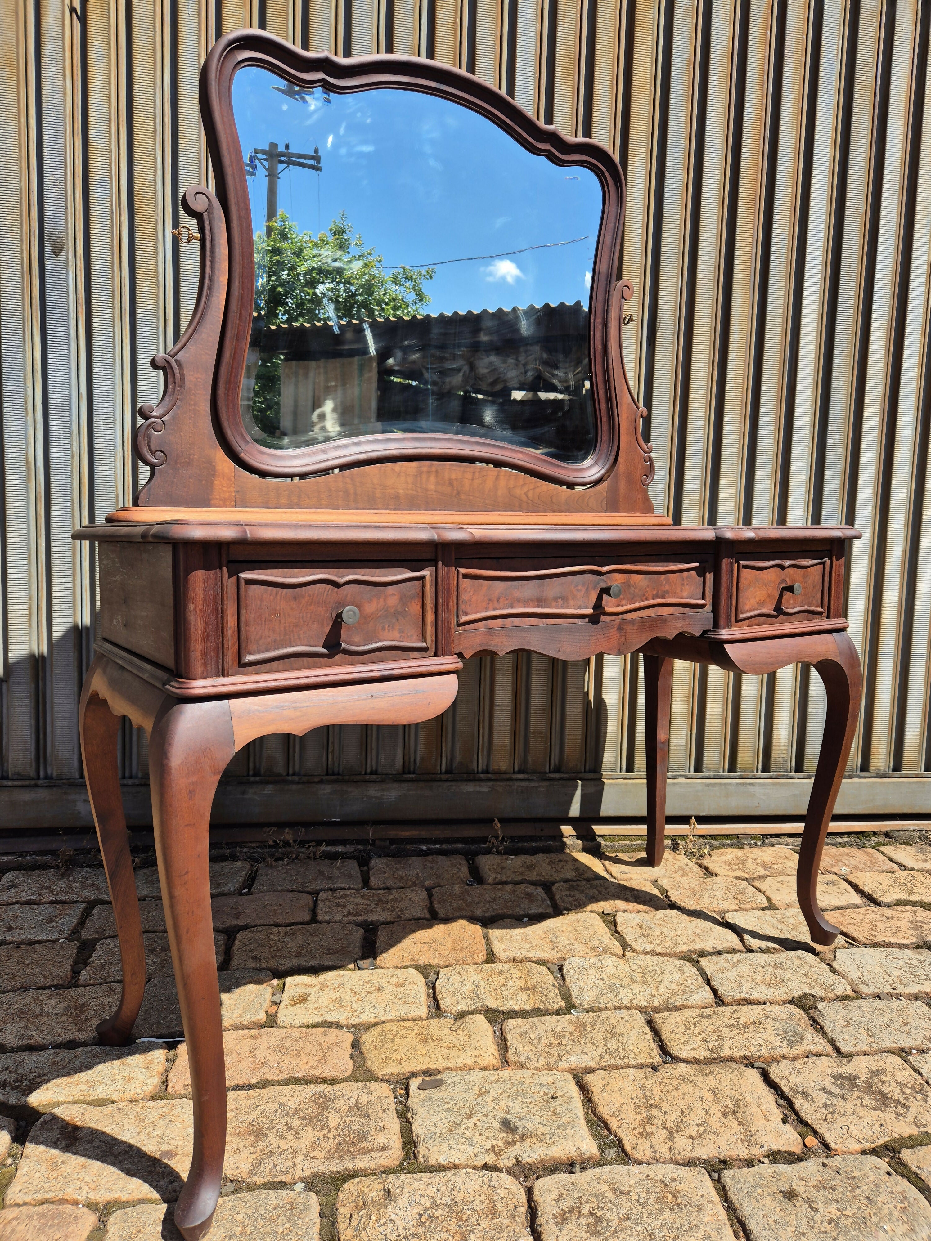 Penteadeira provençal anos 50