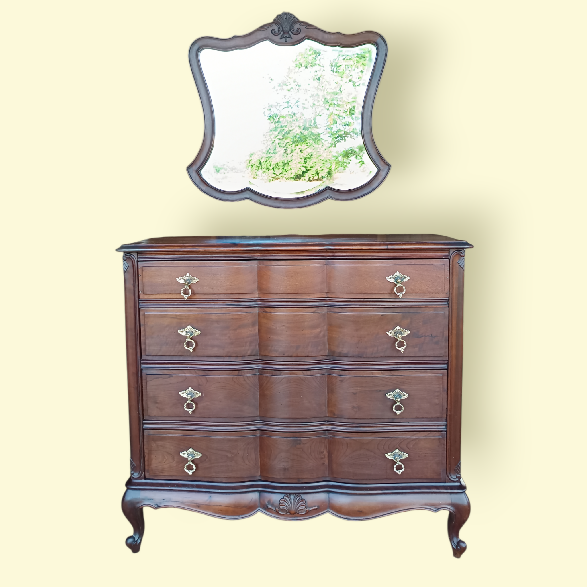 Luxuosa Cômoda Bombê com espelho bisotado