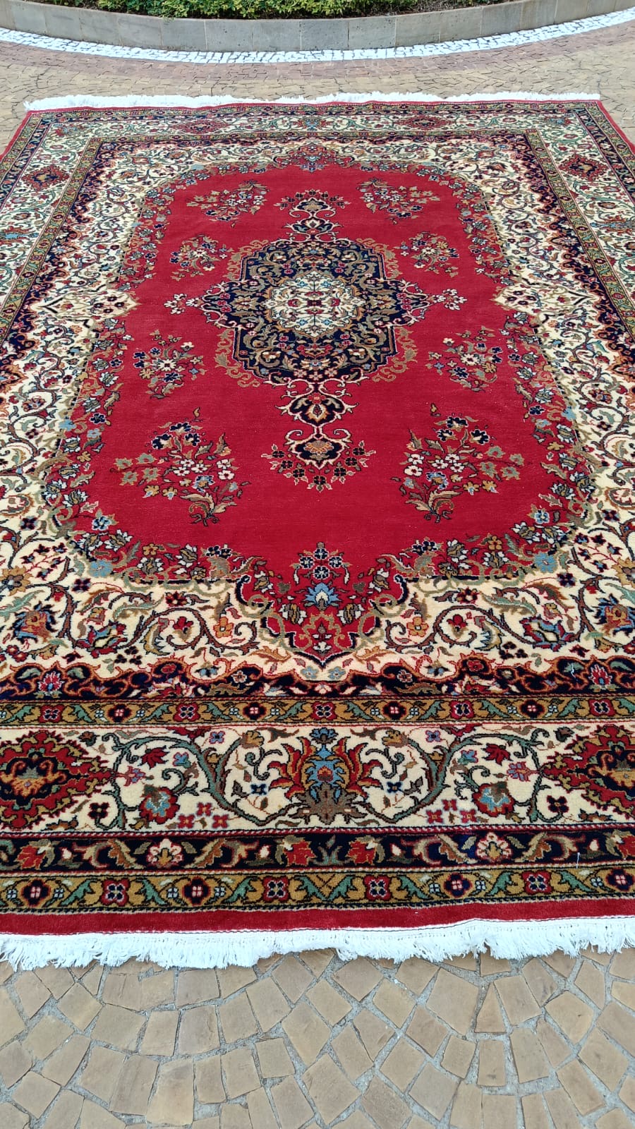 Tapete Mood Iraniano em vermelho 