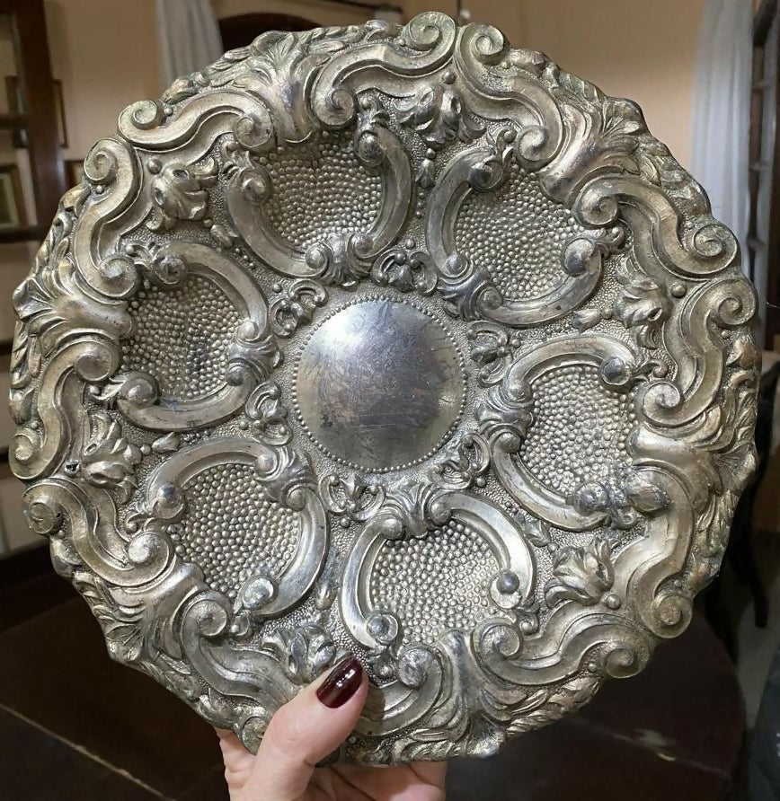 Medalhão de parede português em estanho