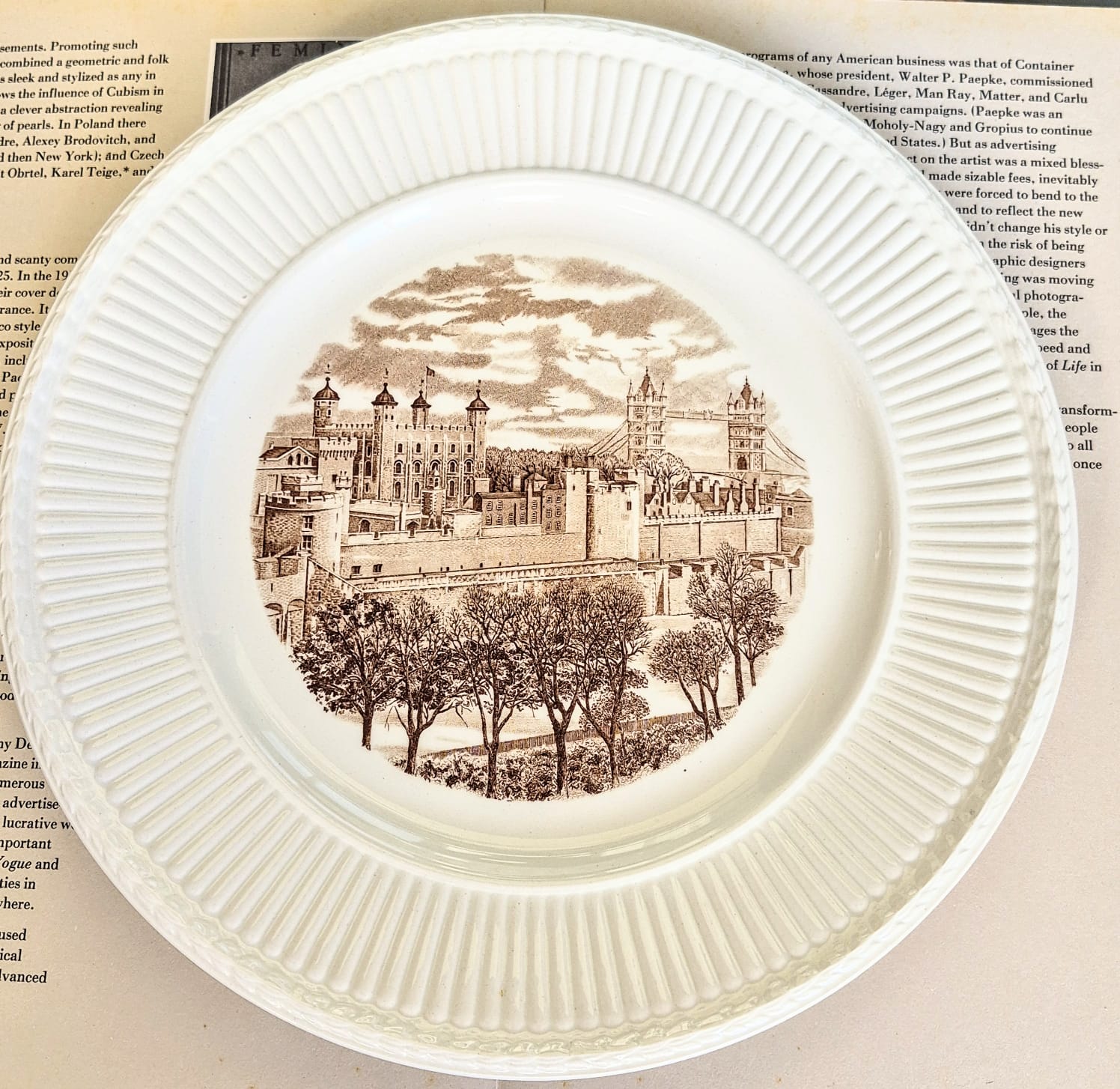 Conjunto de 6 pratos decorativos da 1a Edição da famosa coleção "Old London Views" da Wedgwood,  de 1941.