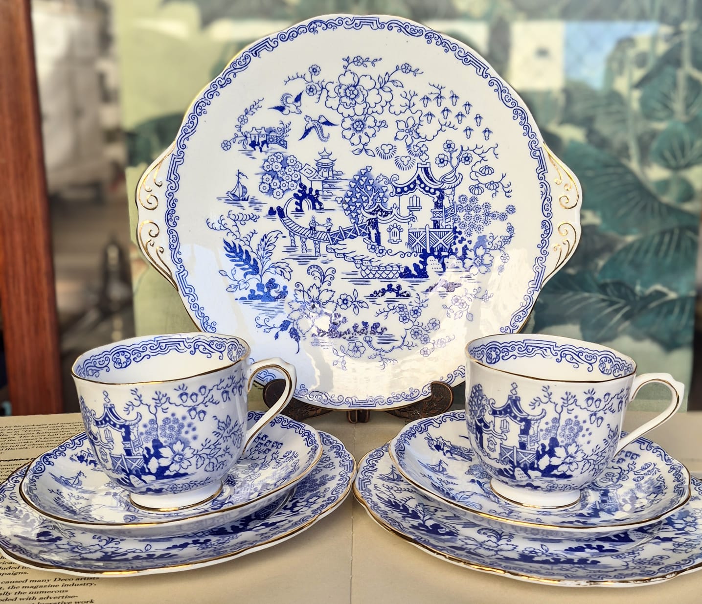  Conjunto raríssimo e, praticamente,  impecável em porcelana inglesa Royal Albert,  modelo Mikado, de 1940. Absoluta relíquia.
