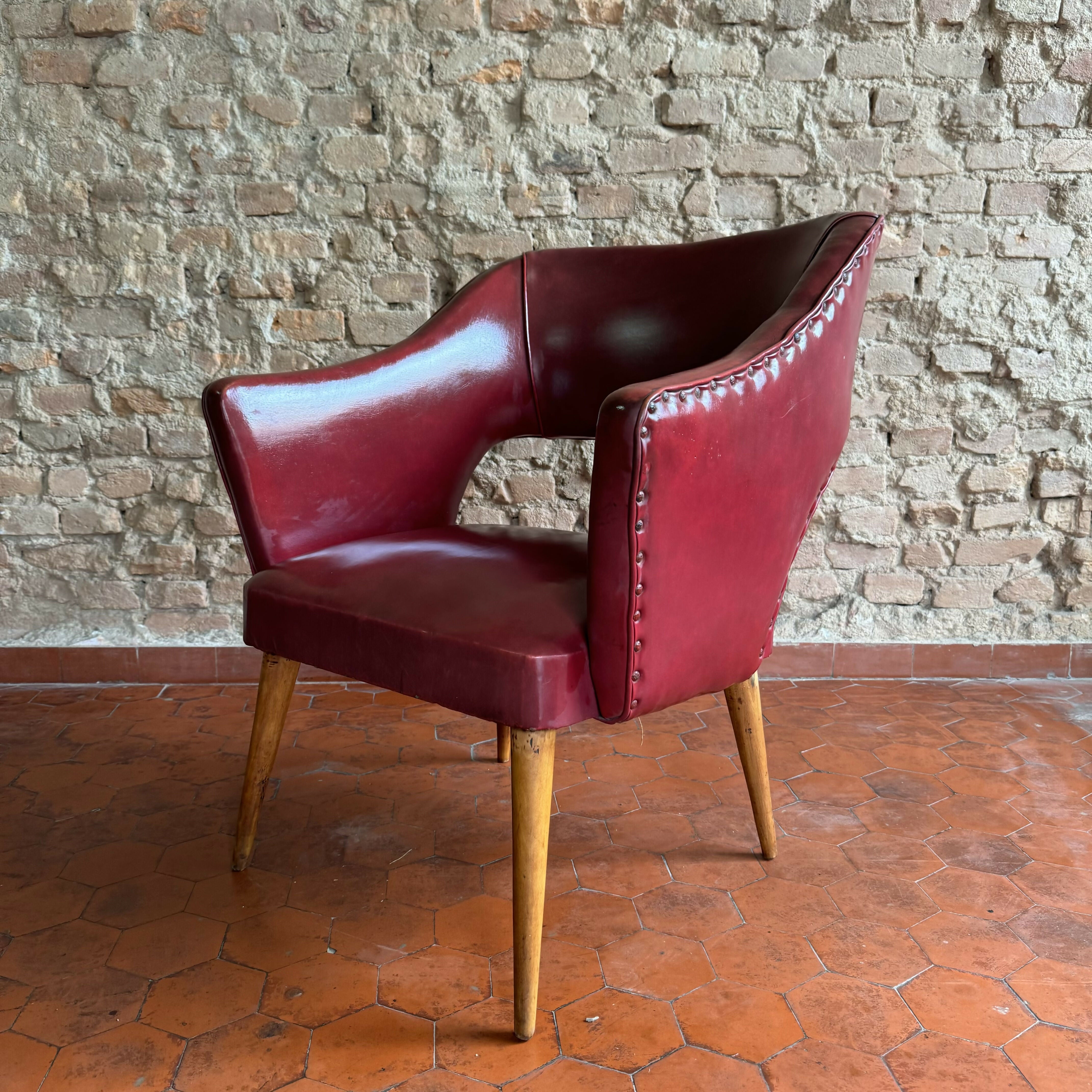 Poltrona antiga anos 50 pé palito