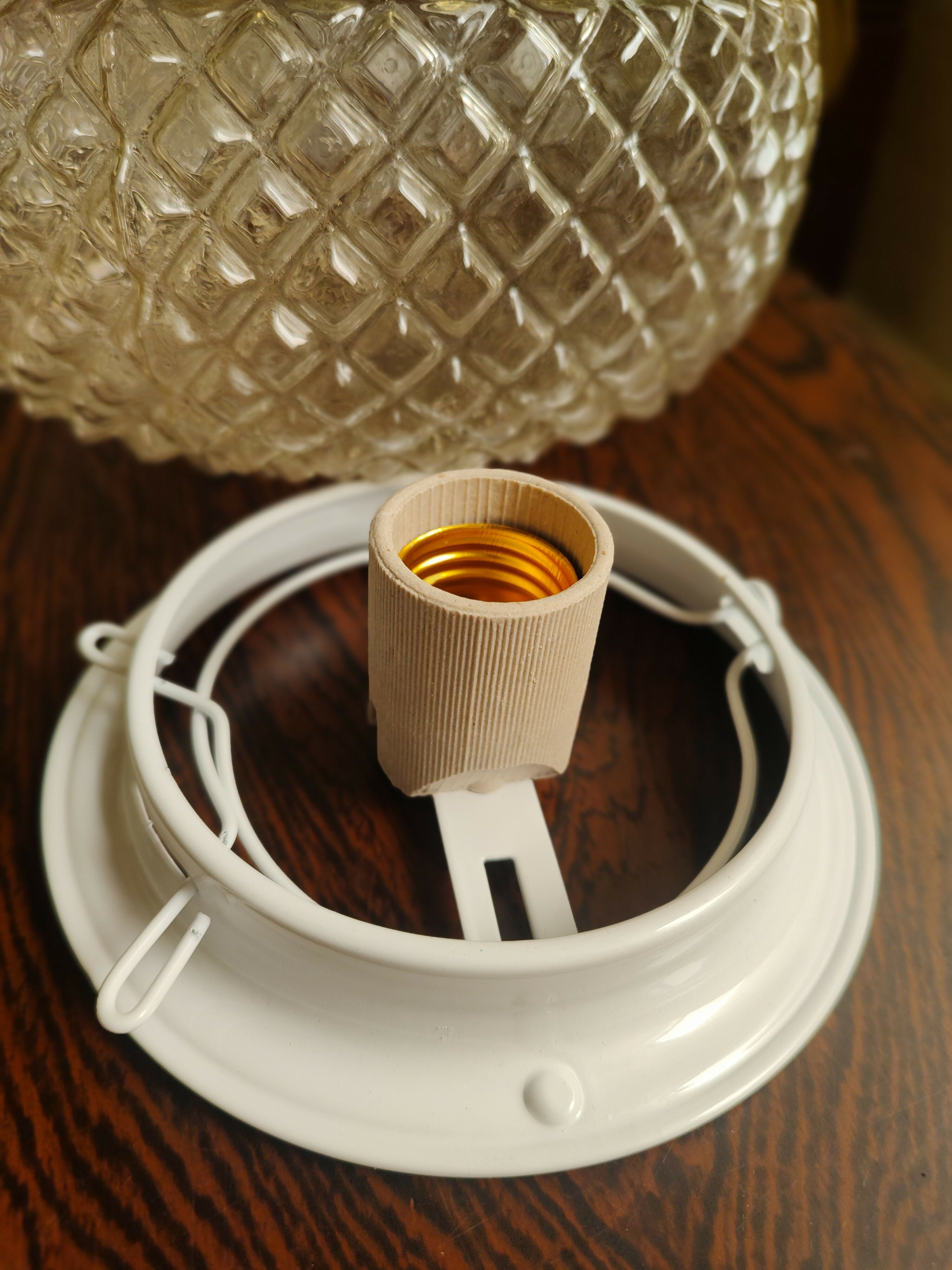 Antiga Cúpula / Lustre / Luminária Globo em vidro texturizado com bocal e plafon novos (modelos diversos)