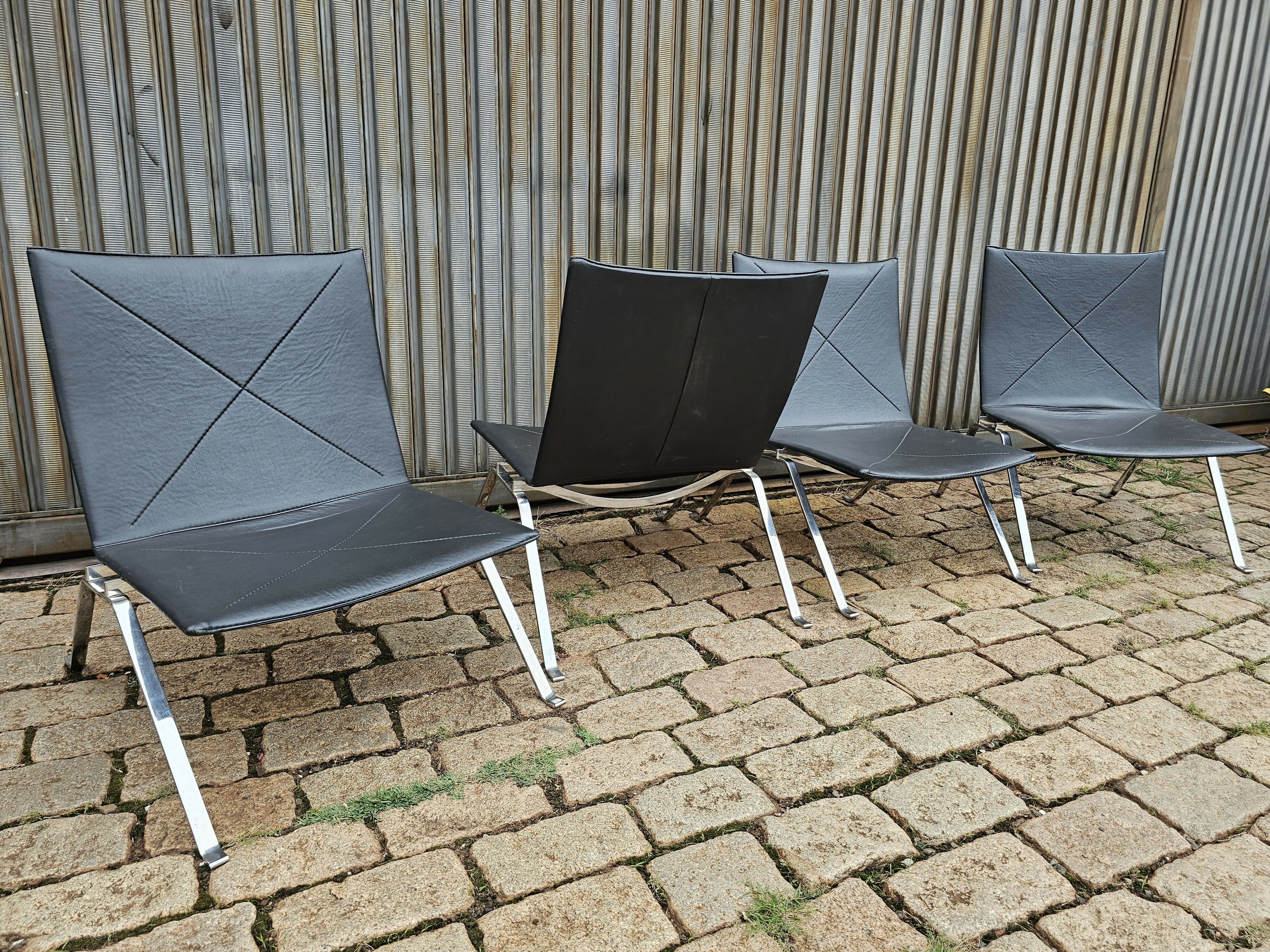Poltronas PK 22 ( valor unitário)