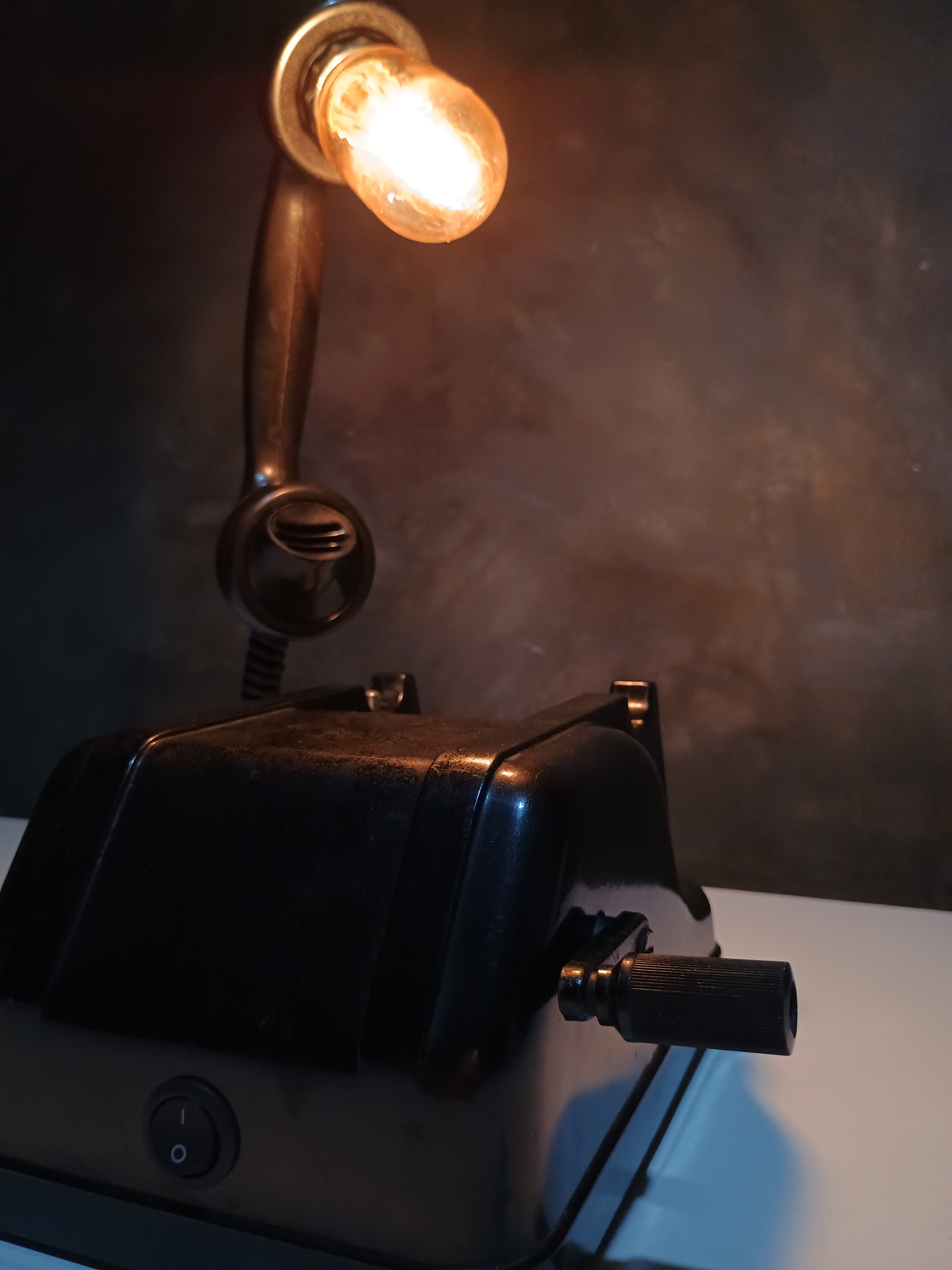Luminária Telefone em Baquelite