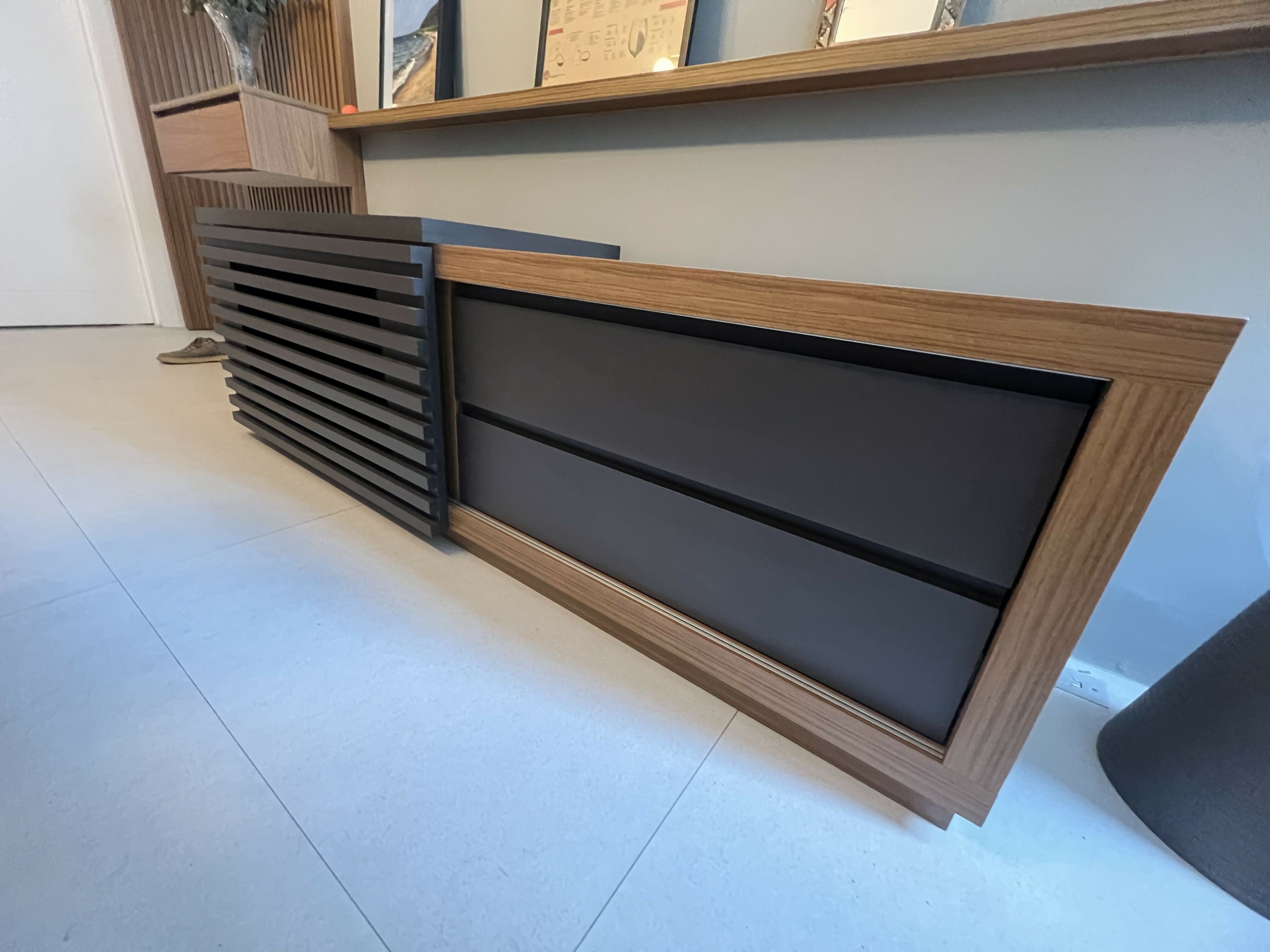 Rack / Buffet Moderno de Madeira Maciça