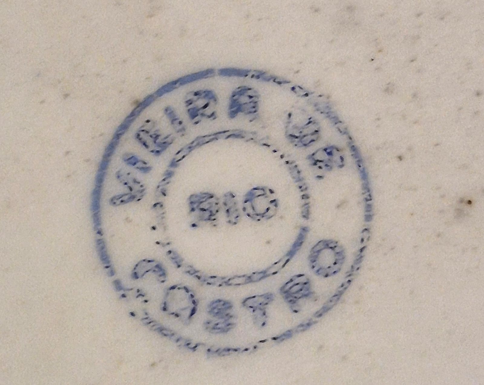 Floreira em porcelana nacional vintage lindíssima, Vieira de Castro. Intacta. Uma raridade.