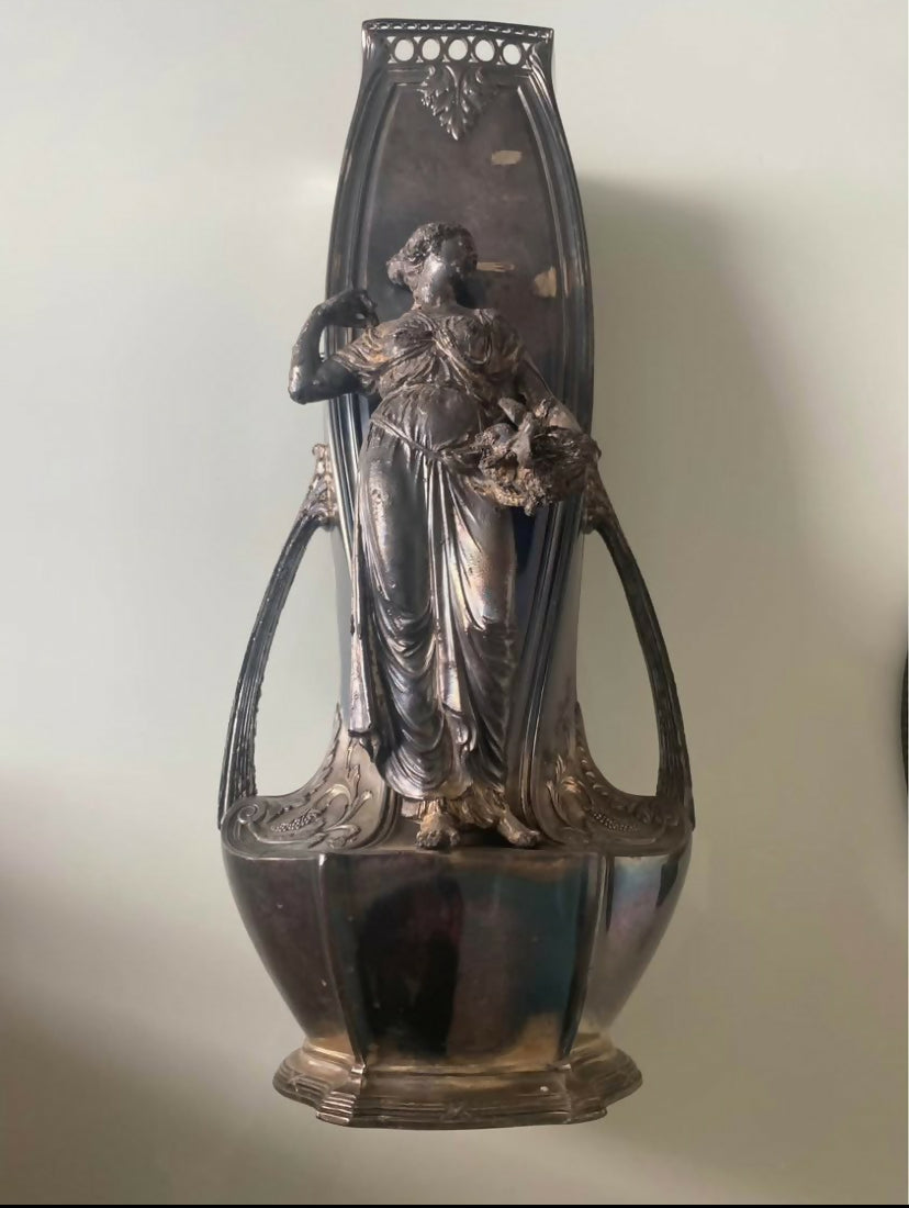 Linda Floreira Art Nouveau em estanho