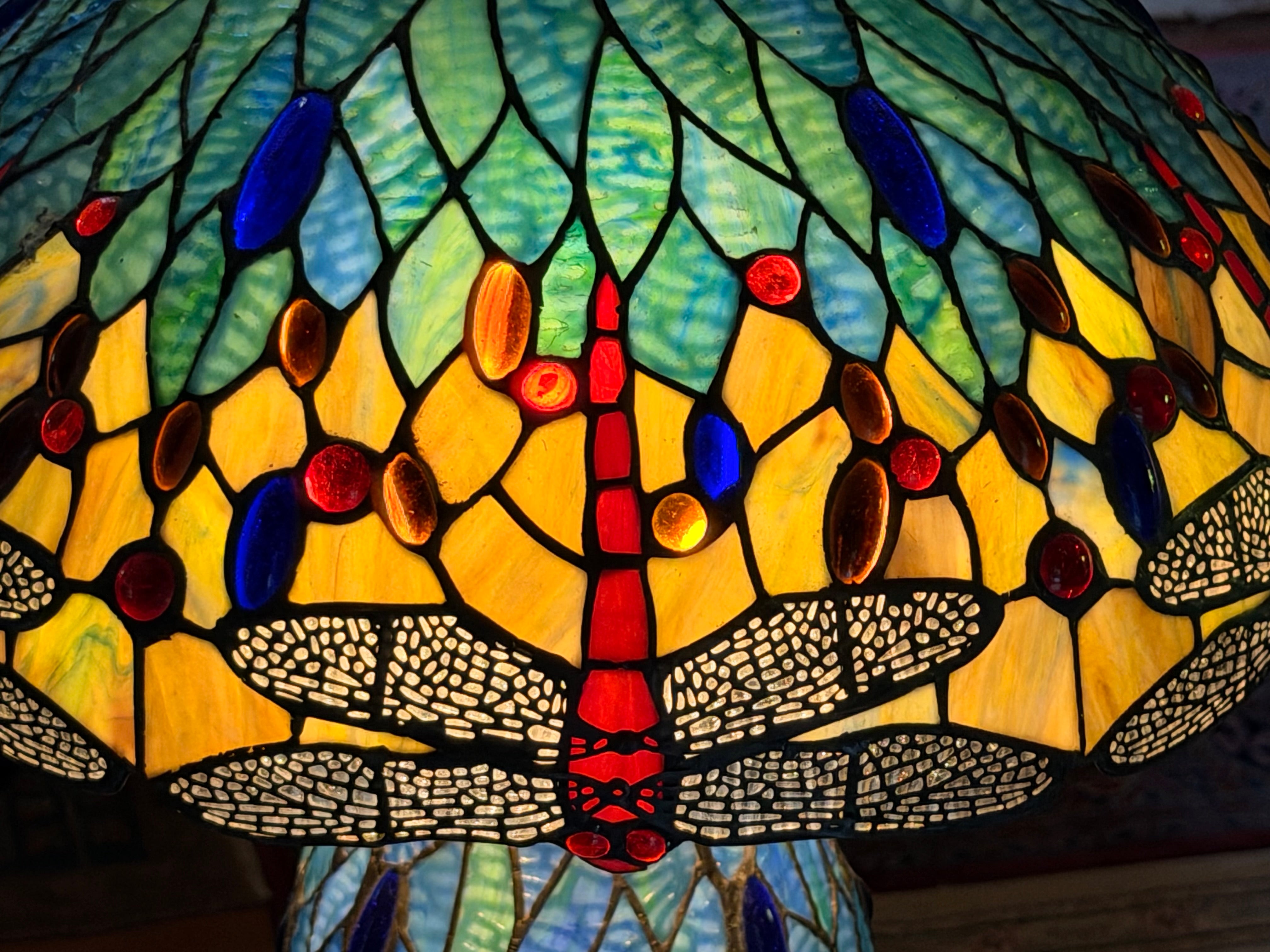 Abajur Luminária Tiffany vidros originais coloridos com libélulas - procedência EUA