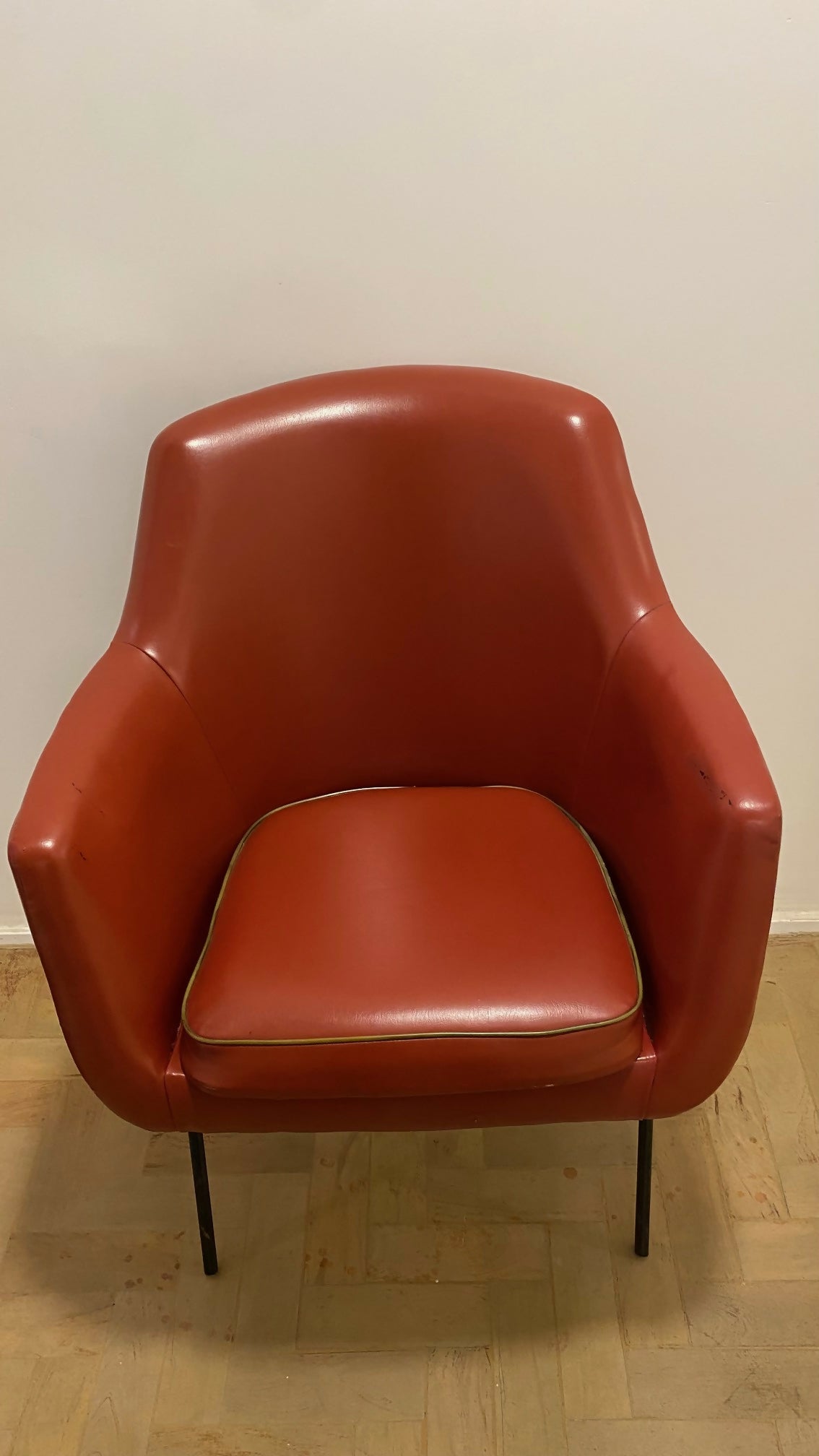 Impecável! Poltrona concha (estilo criado por Carlo Hauner) adquirida em meados dos anos 70s.