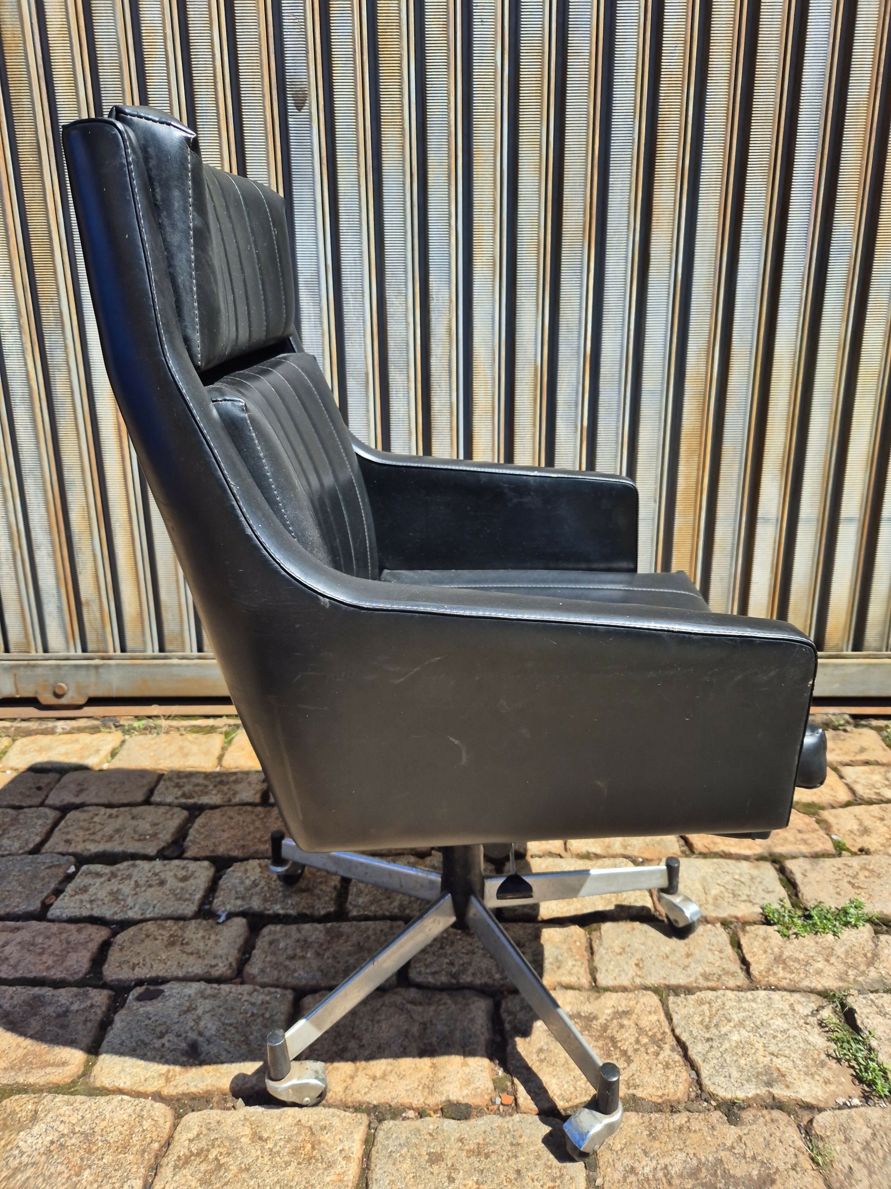 Poltrona escritório Giroflex vintage