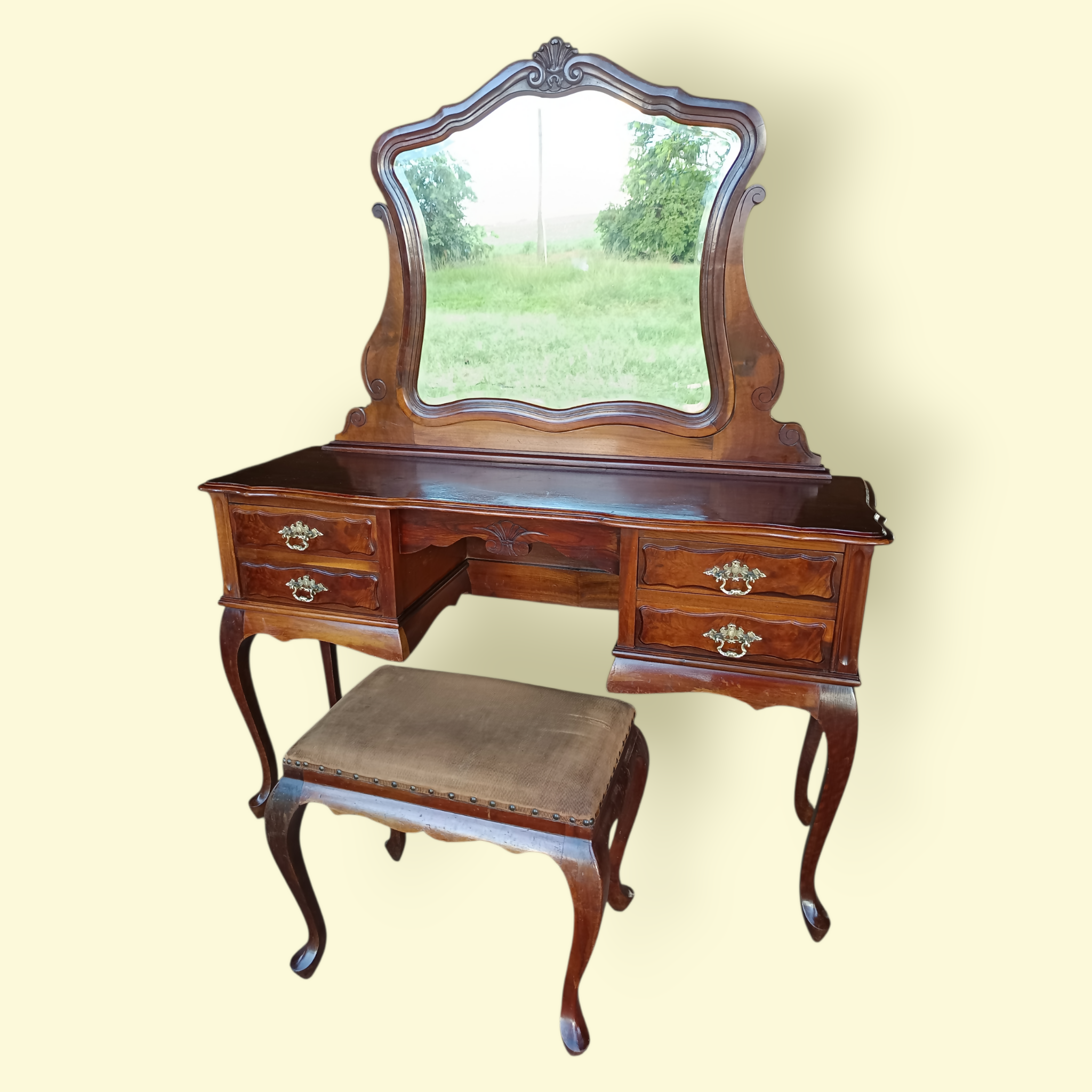 Maravilhosa Penteadeira Luís XV