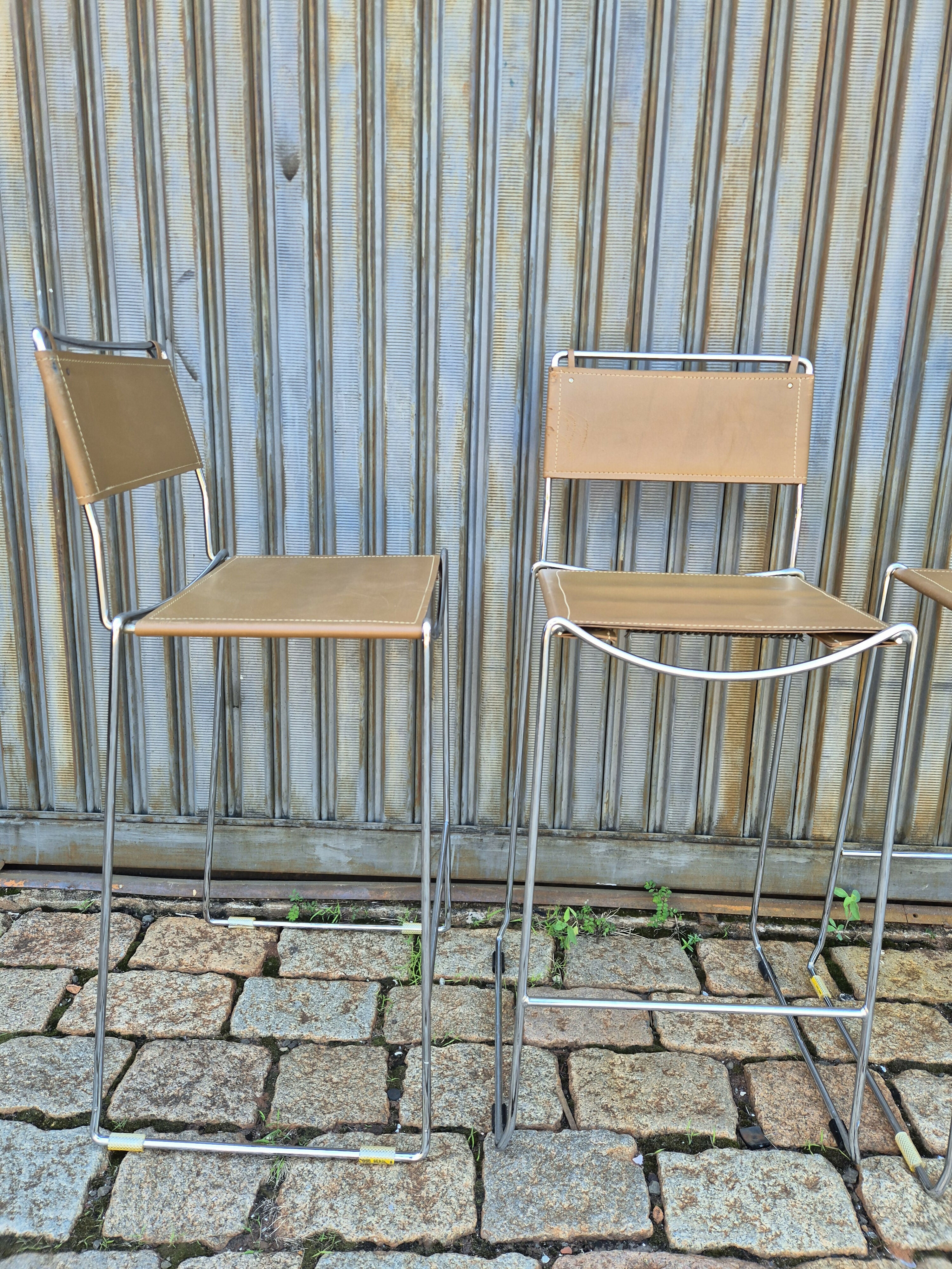 Quarteto de banquetas altas &