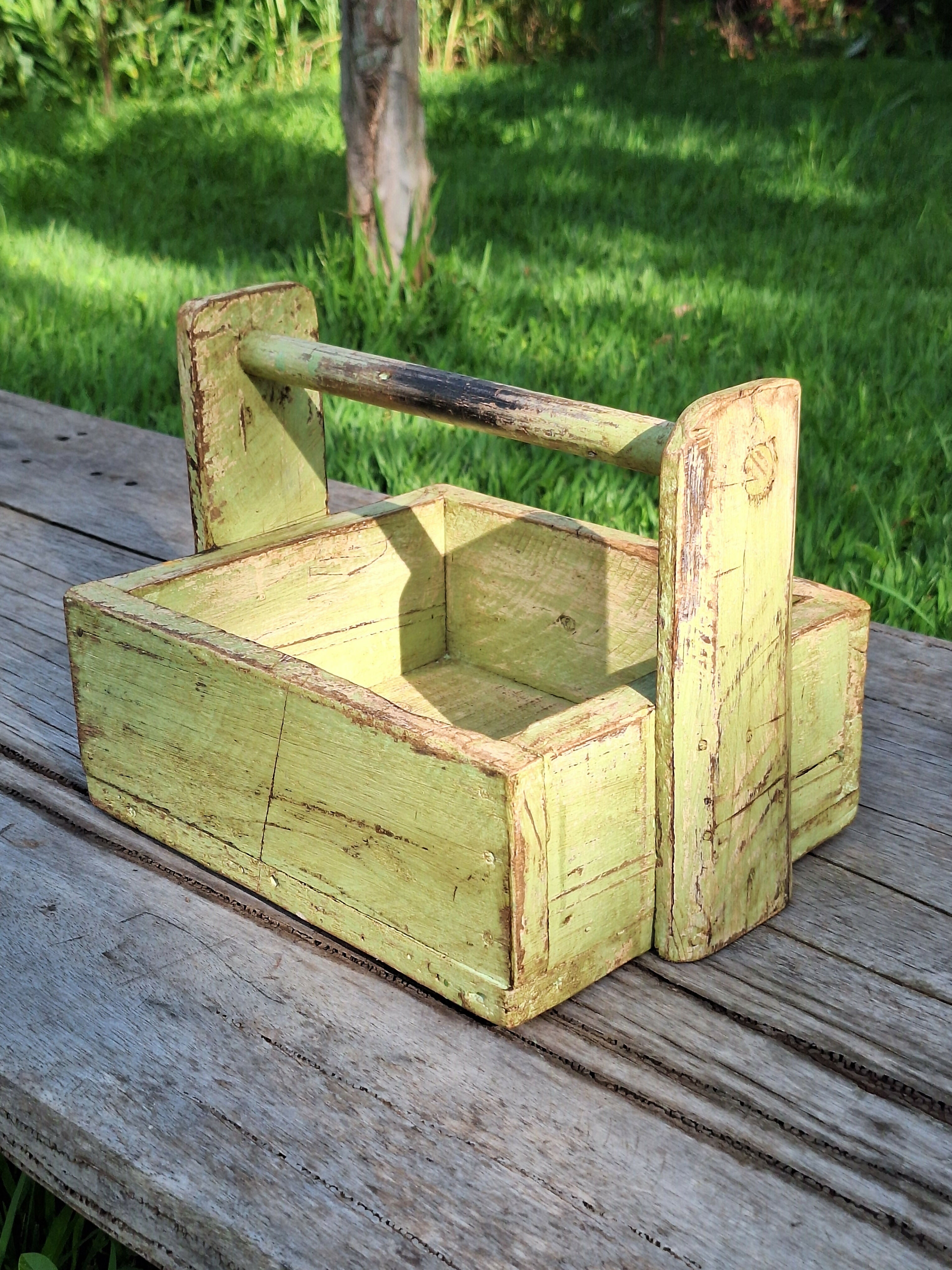 Caixa de Ferramenta Tinta Gasta Madeira Maciça Garimpo Mineiro