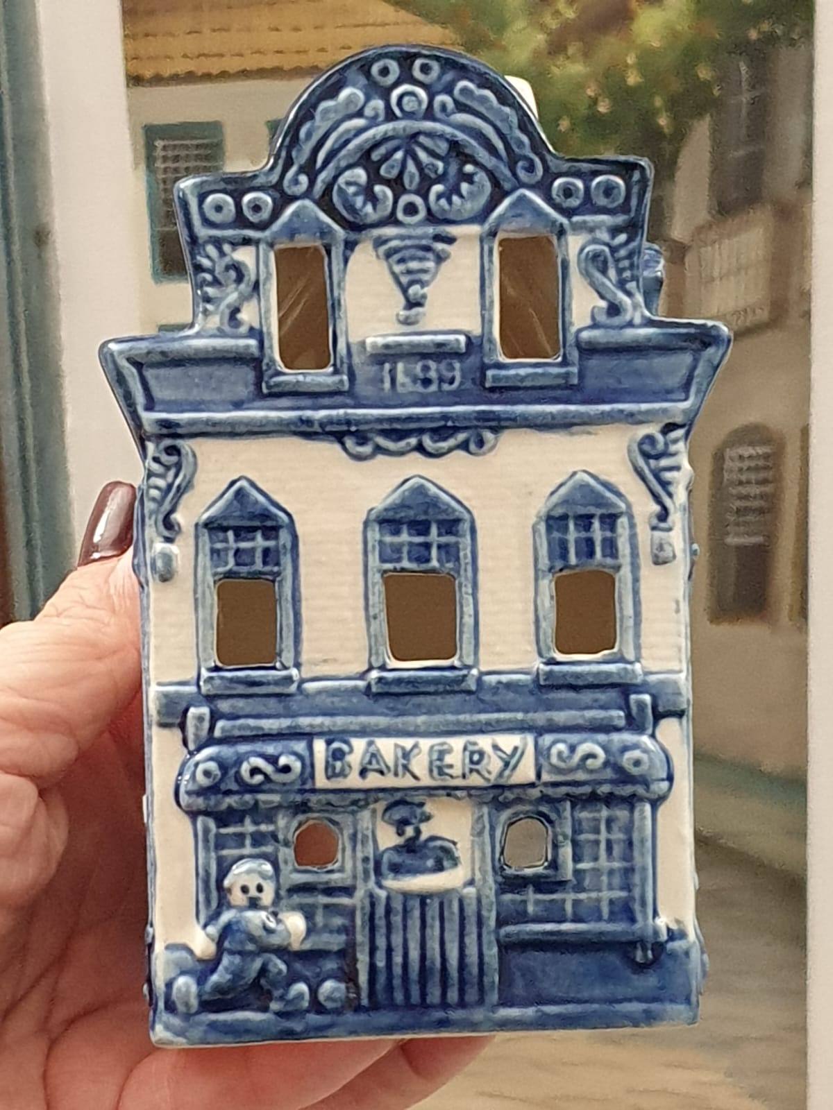 Casinha porta velas em porcelana holandesa azul e branca Delft, prédio de padaria (Bakery), no 1699