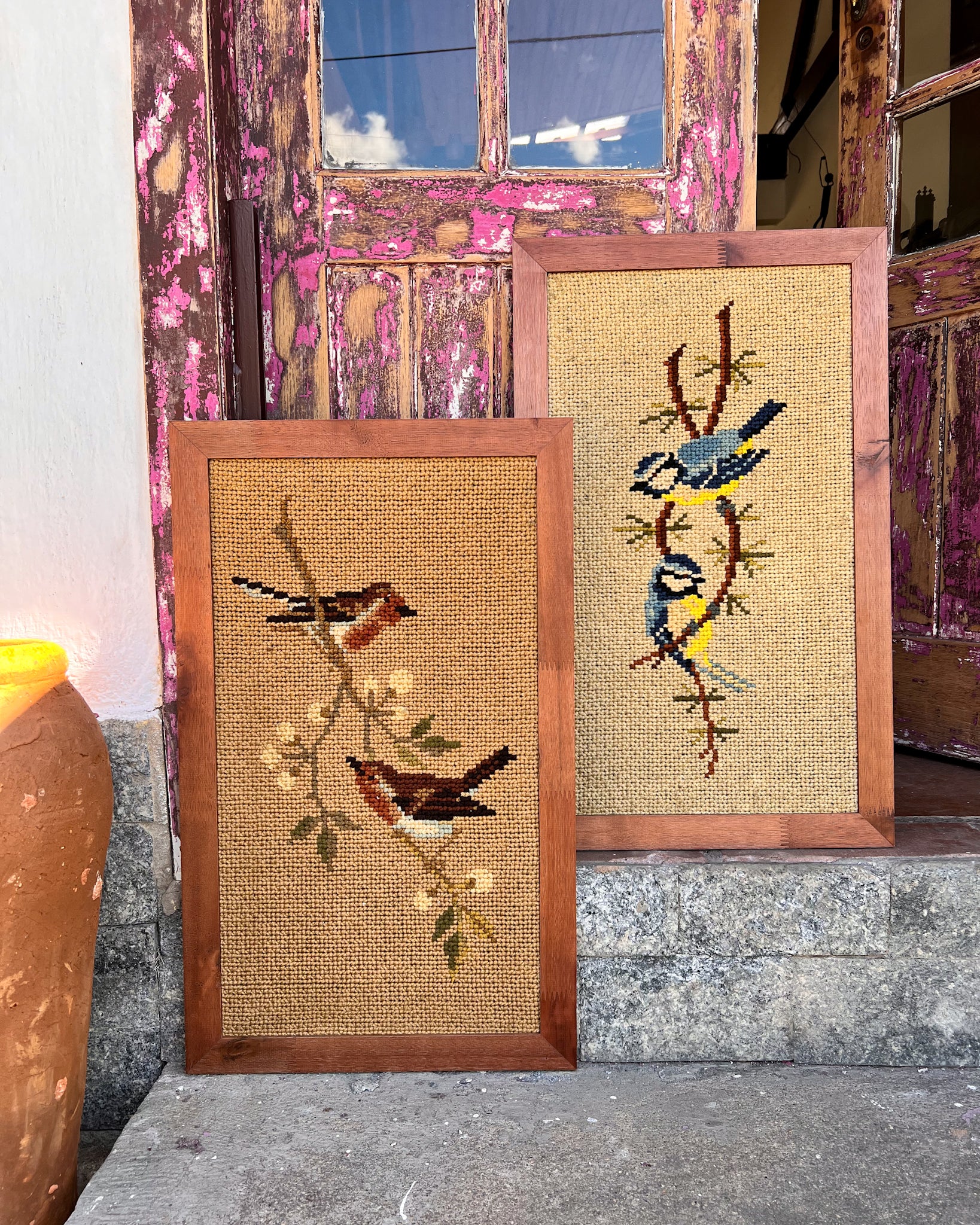 Quadro Tapeçaria Pássaros com moldura em madeira 