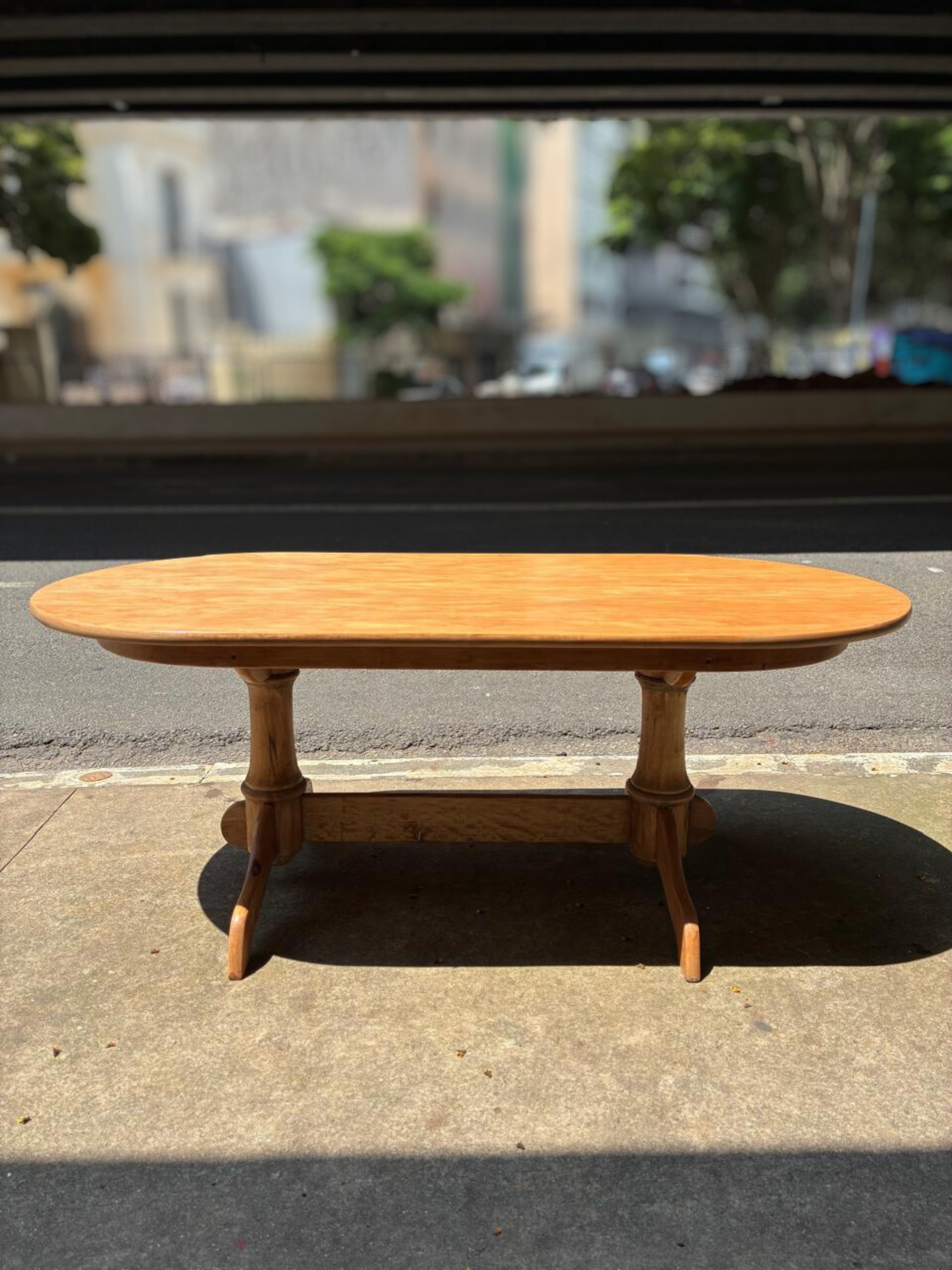 Mesa de Jantar Retangular Oval em madeira clara - Thonart