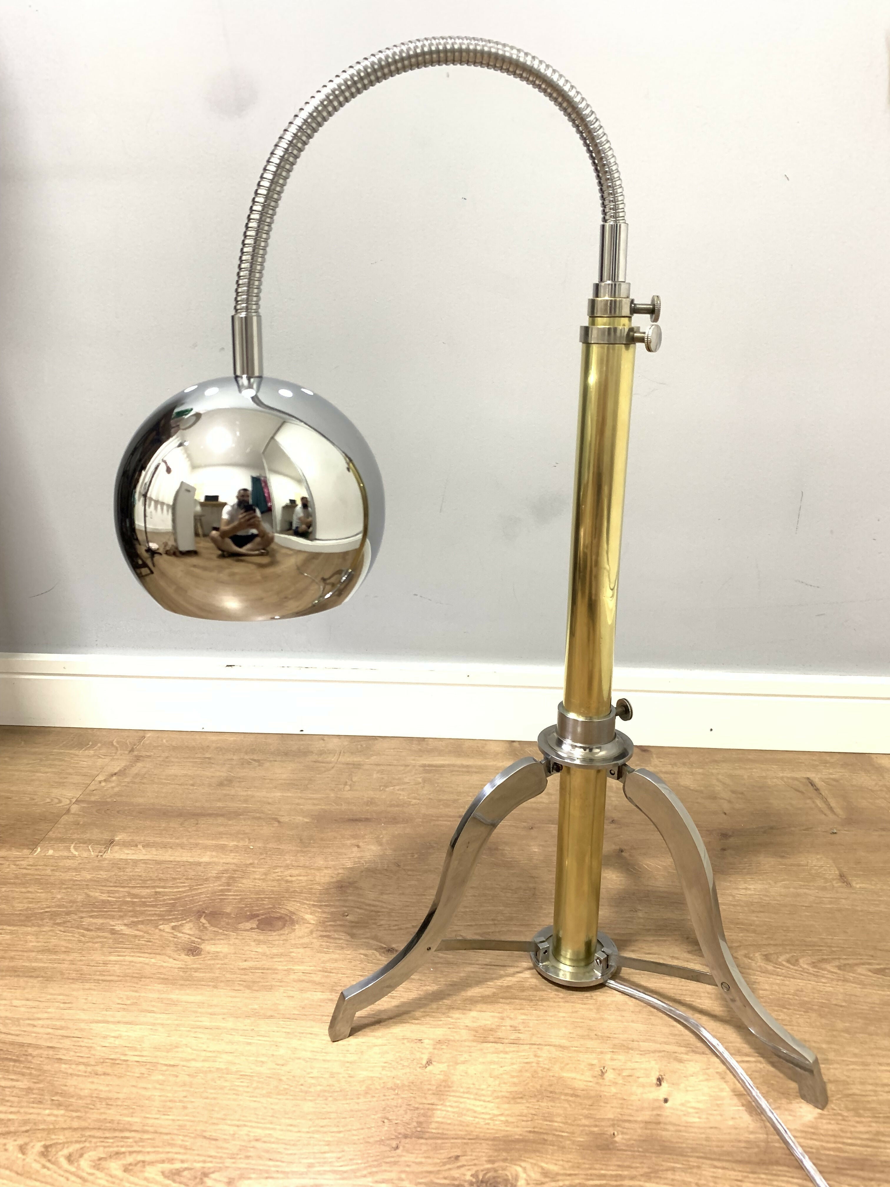 Luminária de piso década 60/70