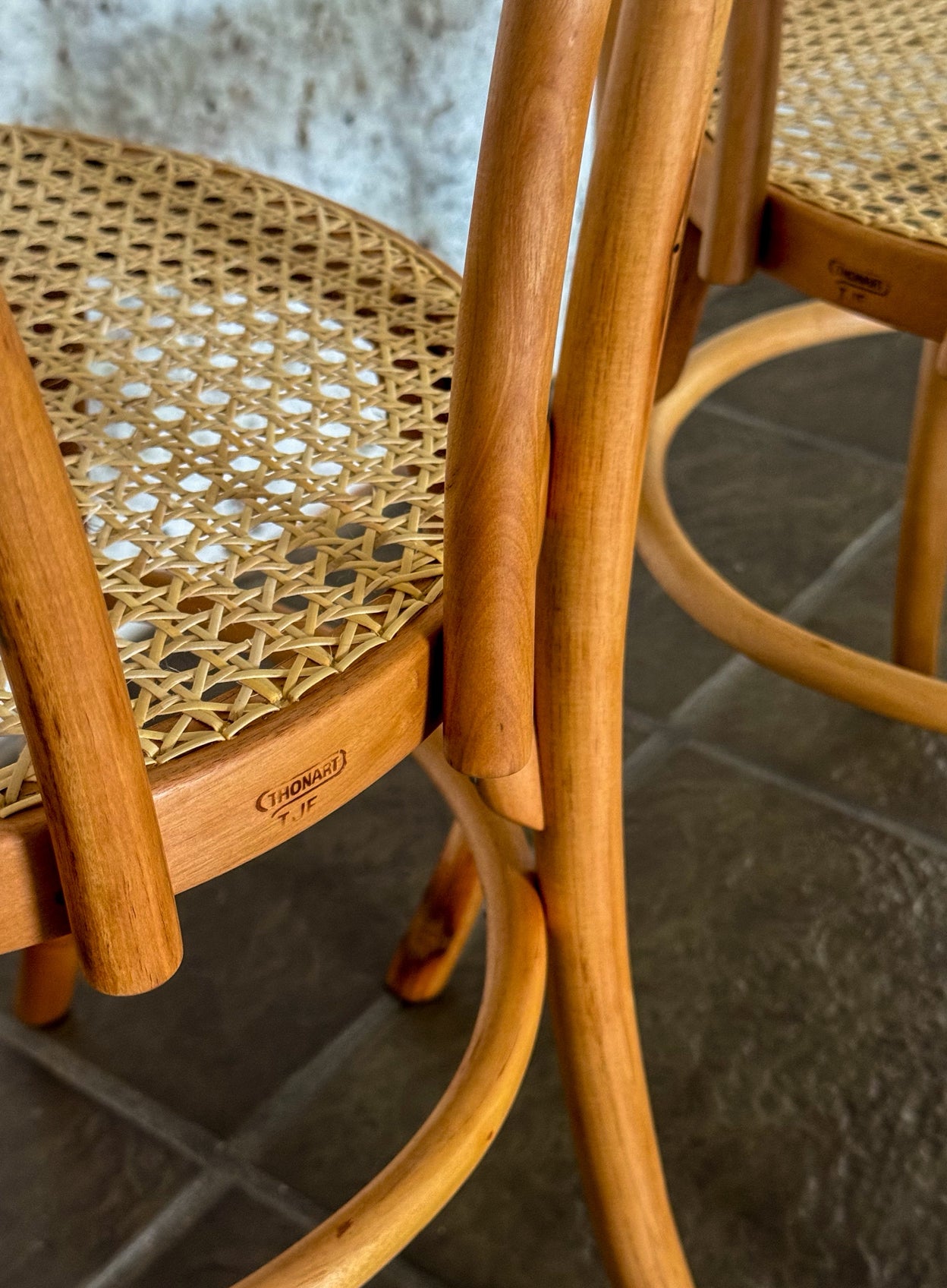 Cadeira Thonet totalmente restaurada (Thonart) - valor unitário 